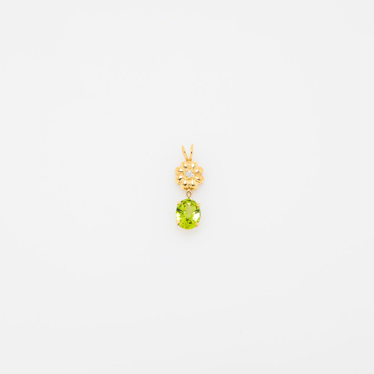 Vivian Peridot Dangling Flower Pendant