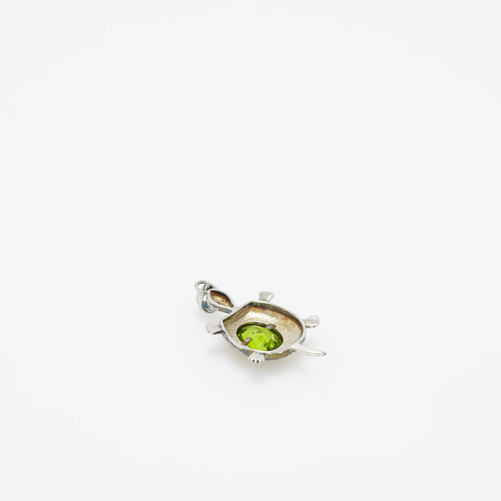Maria Turtle Peridot Pendant
