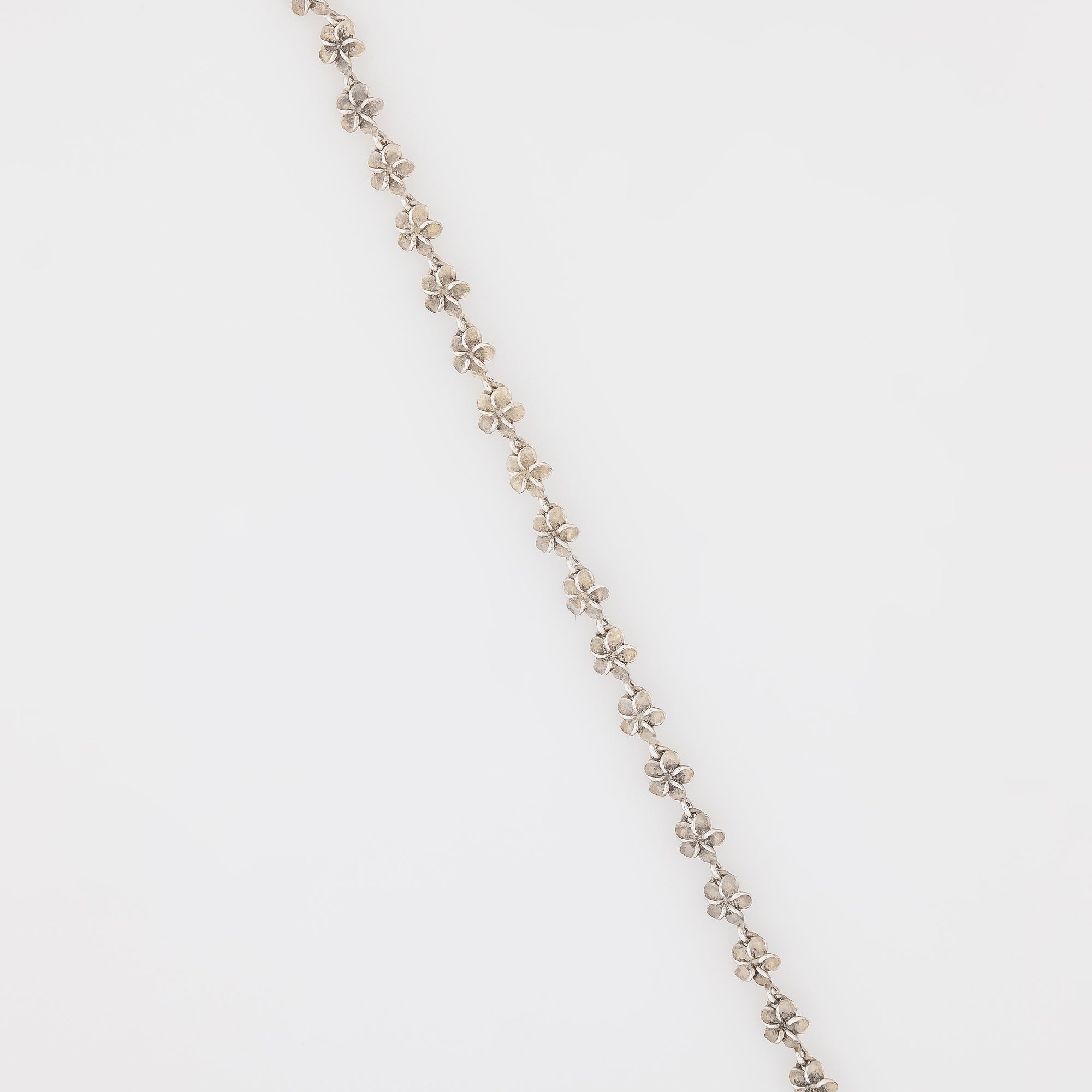 6mm Simple Plumeria Bracelet