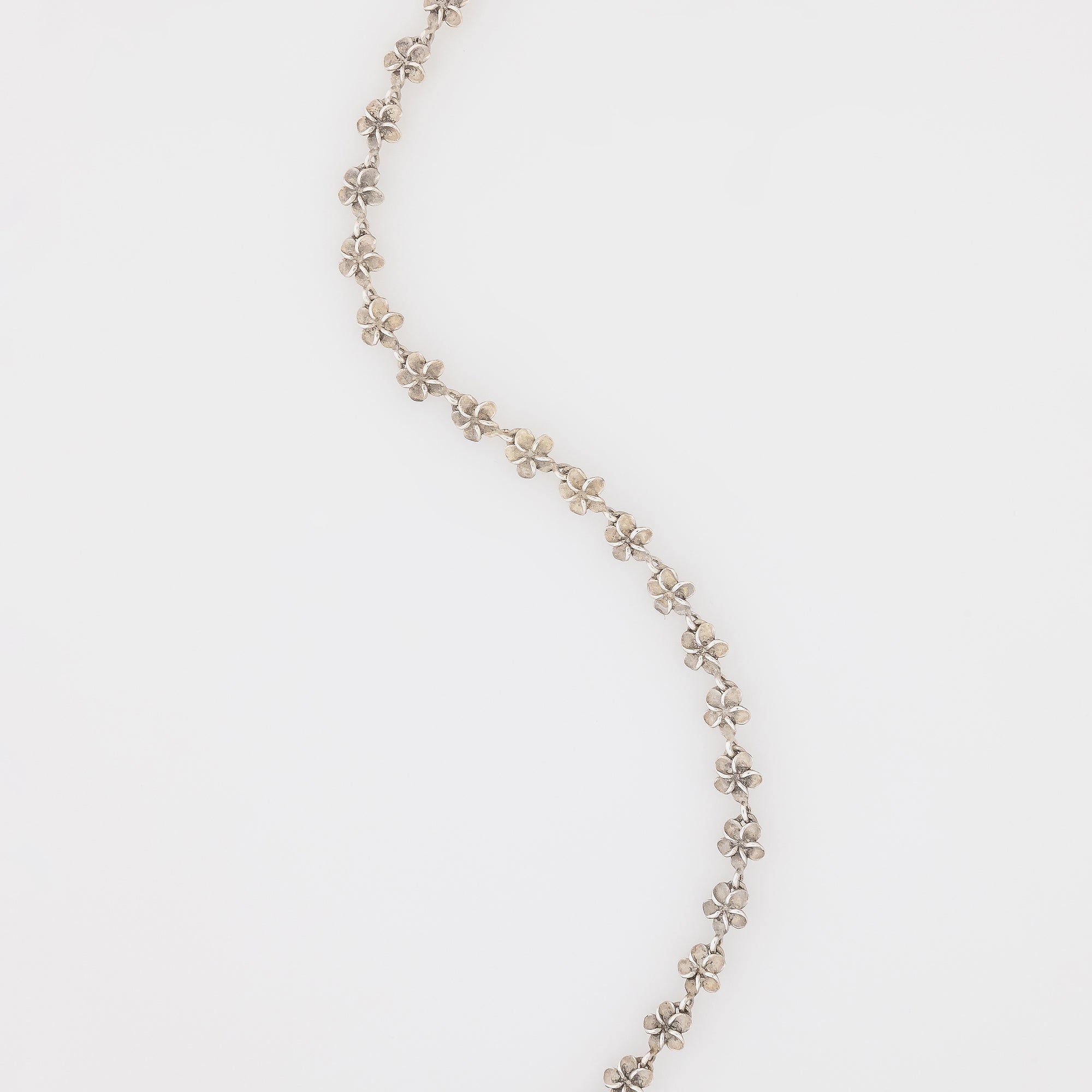 6mm Simple Plumeria Bracelet