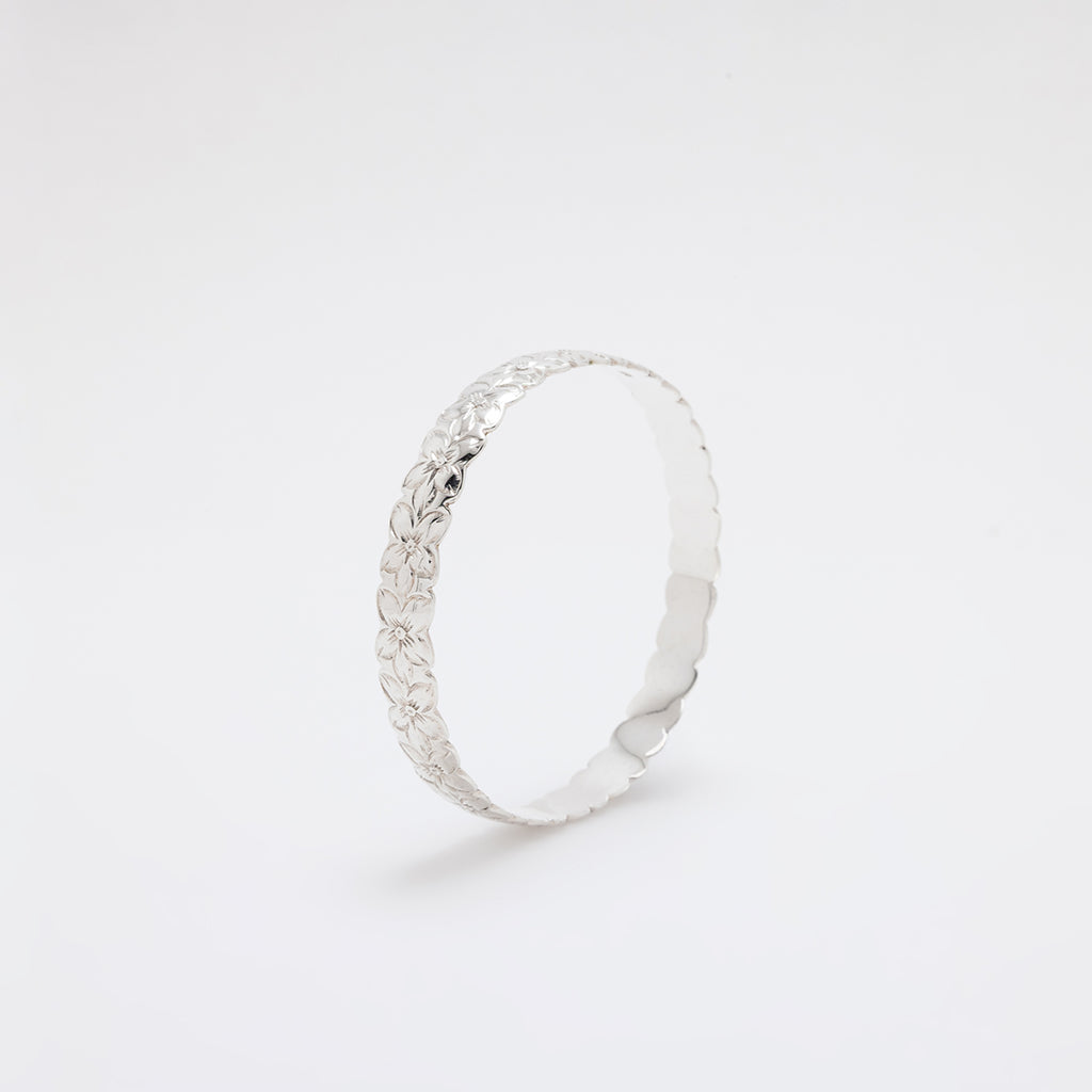 360 Plumeria Bangle