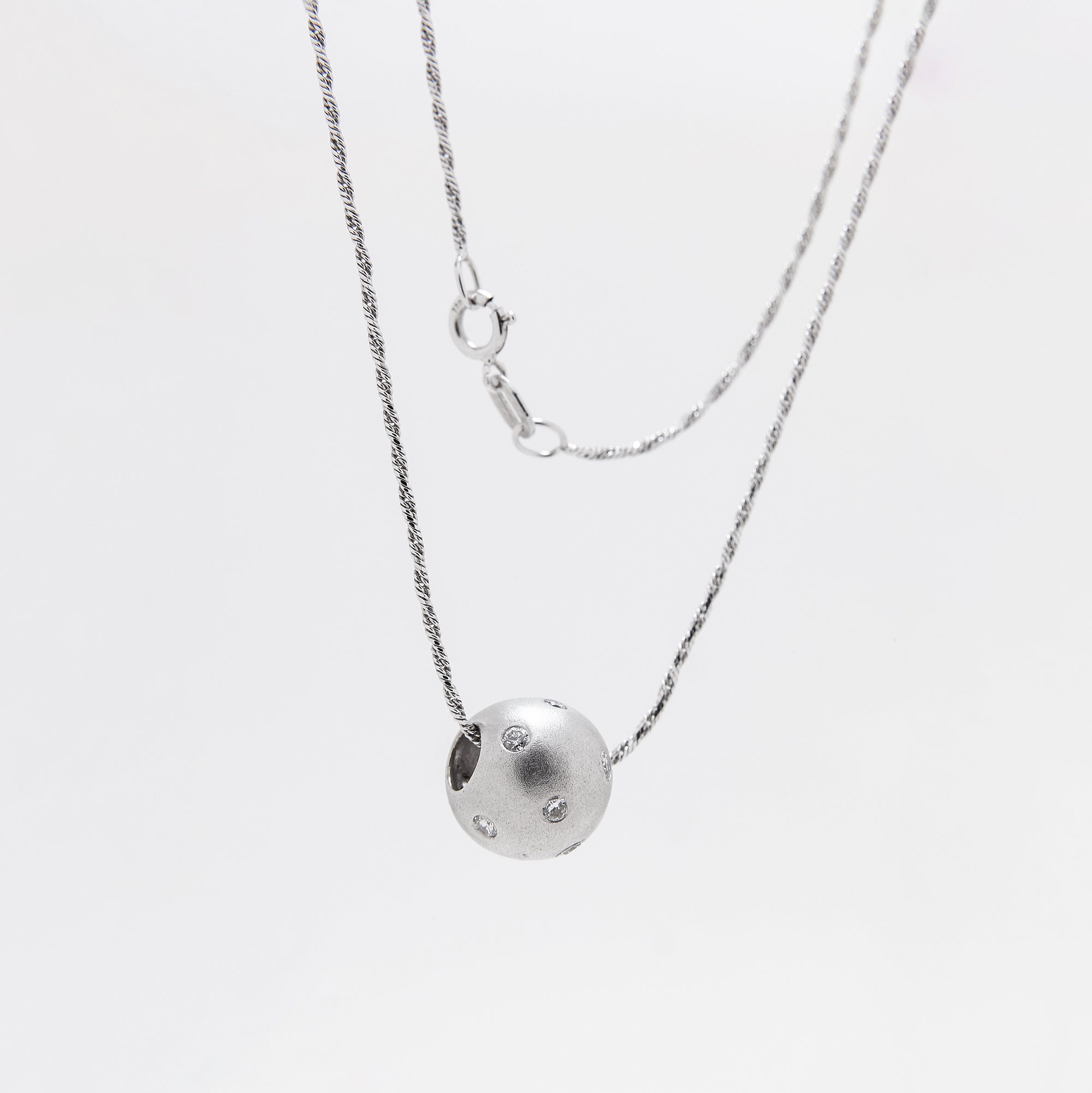 Chiou Necklace