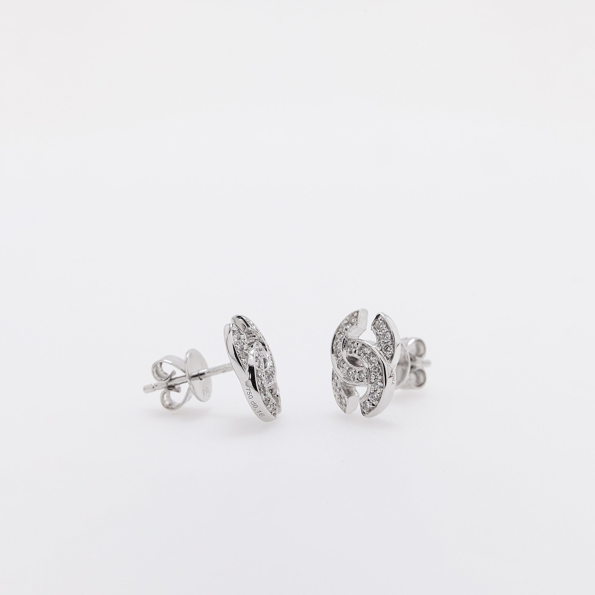 Goeun Studs
