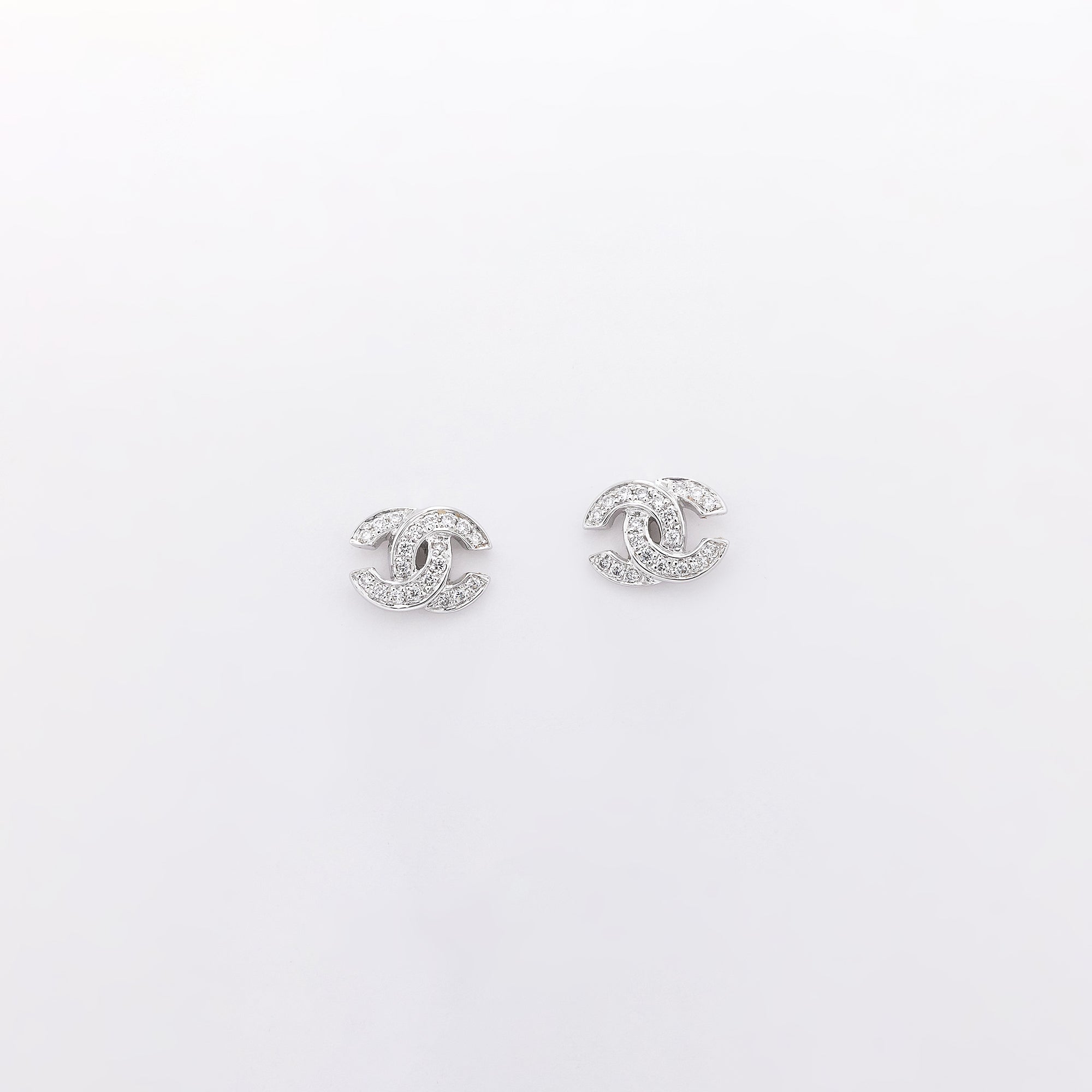 Goeun Studs