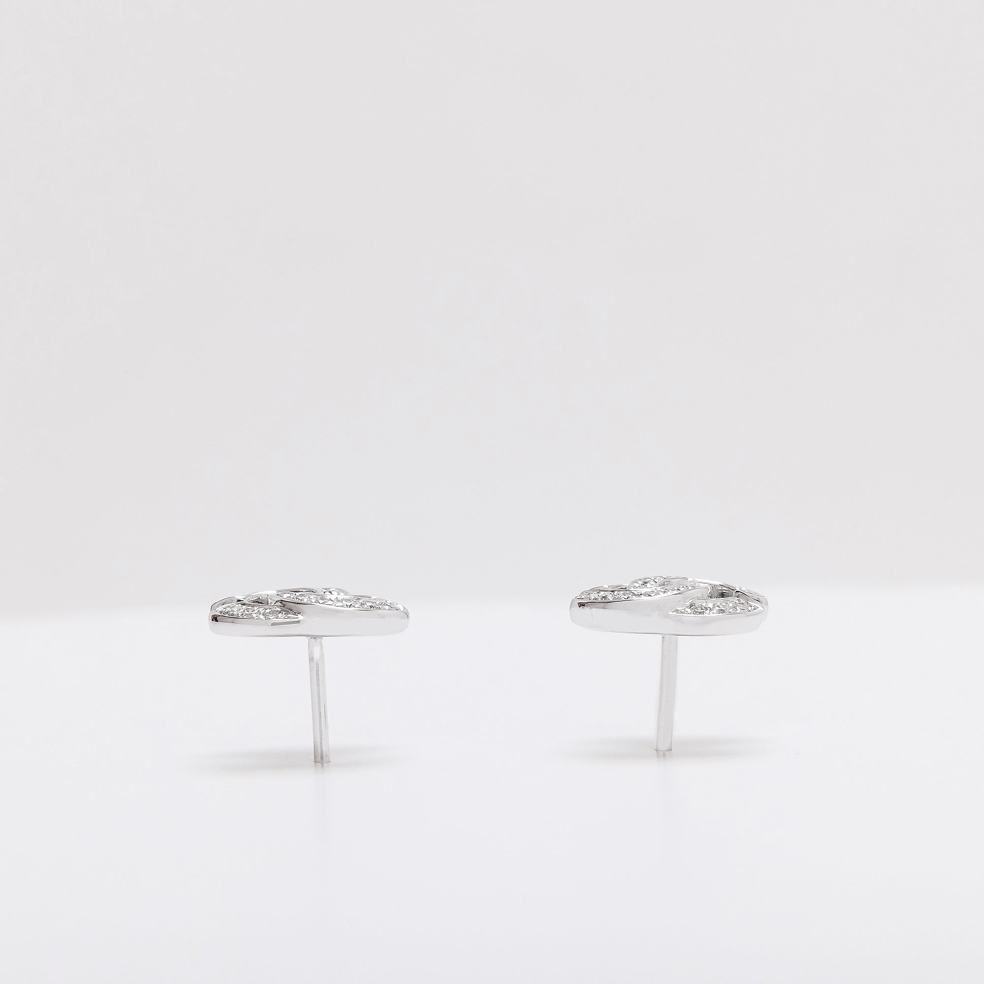 Goeun Studs