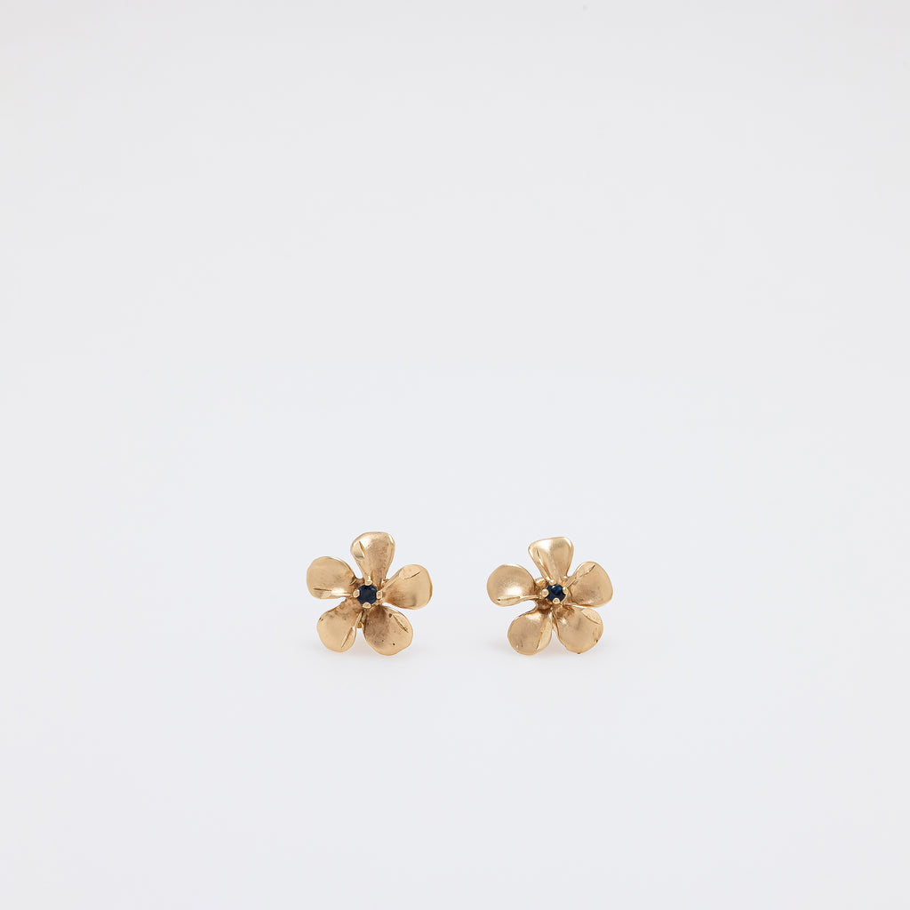 Sapphire Plumeria Smooth Studs in Yellow Gold