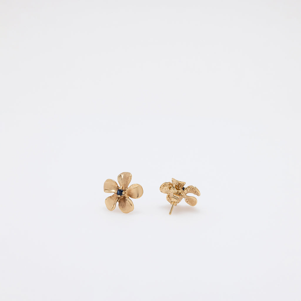 Sapphire Plumeria Smooth Studs in Yellow Gold