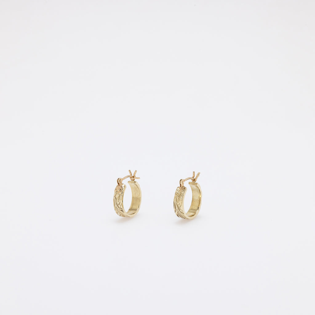 Single Plumeria + Hawaiian Heritage Engraved Huggie Hoops in Green Gold