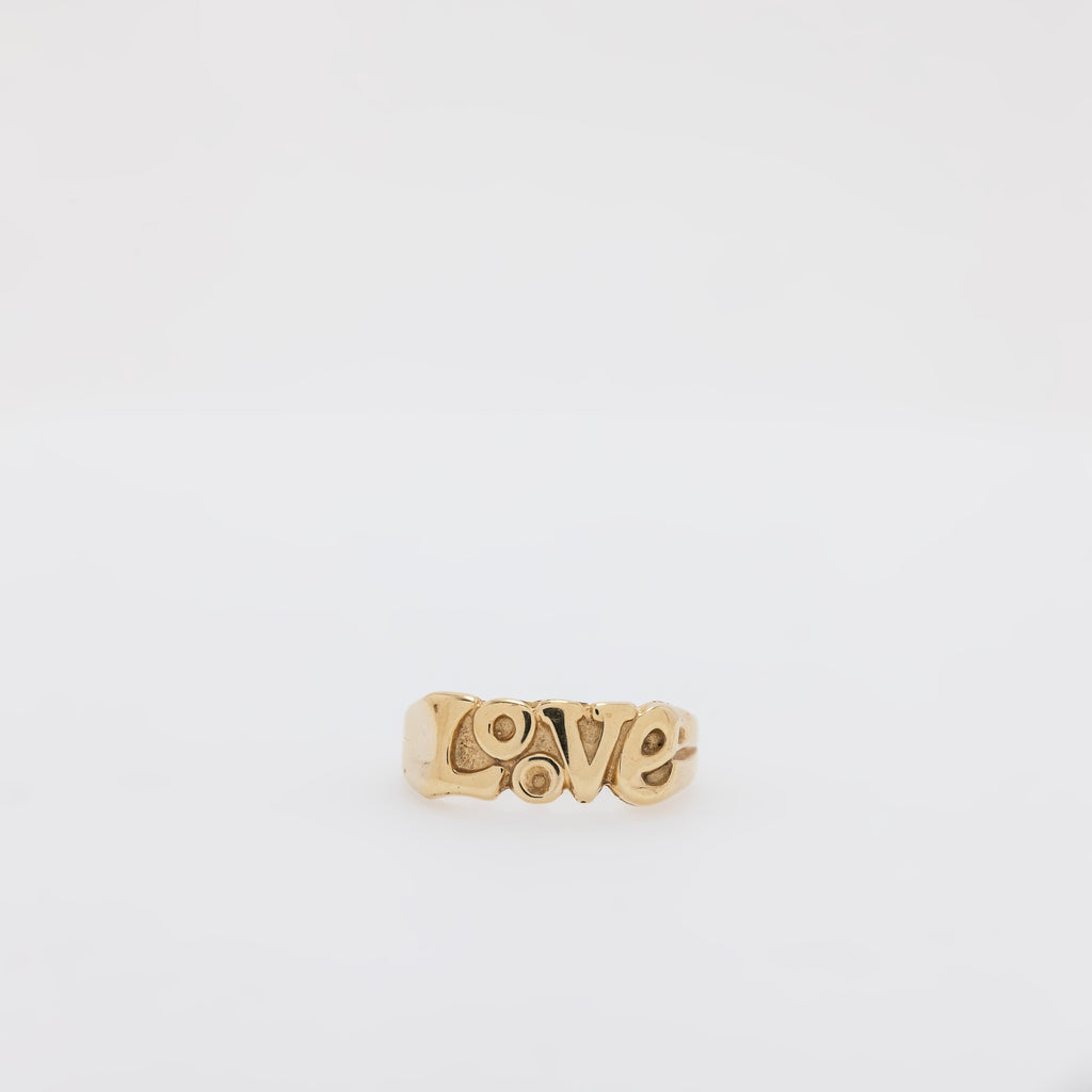 Lo(o)ve Ring