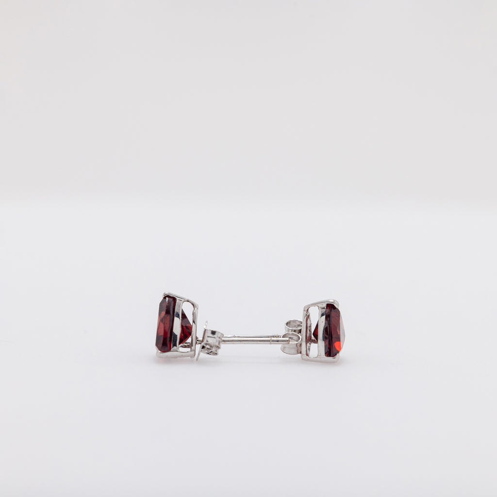 Elizabeth Stud Earrings