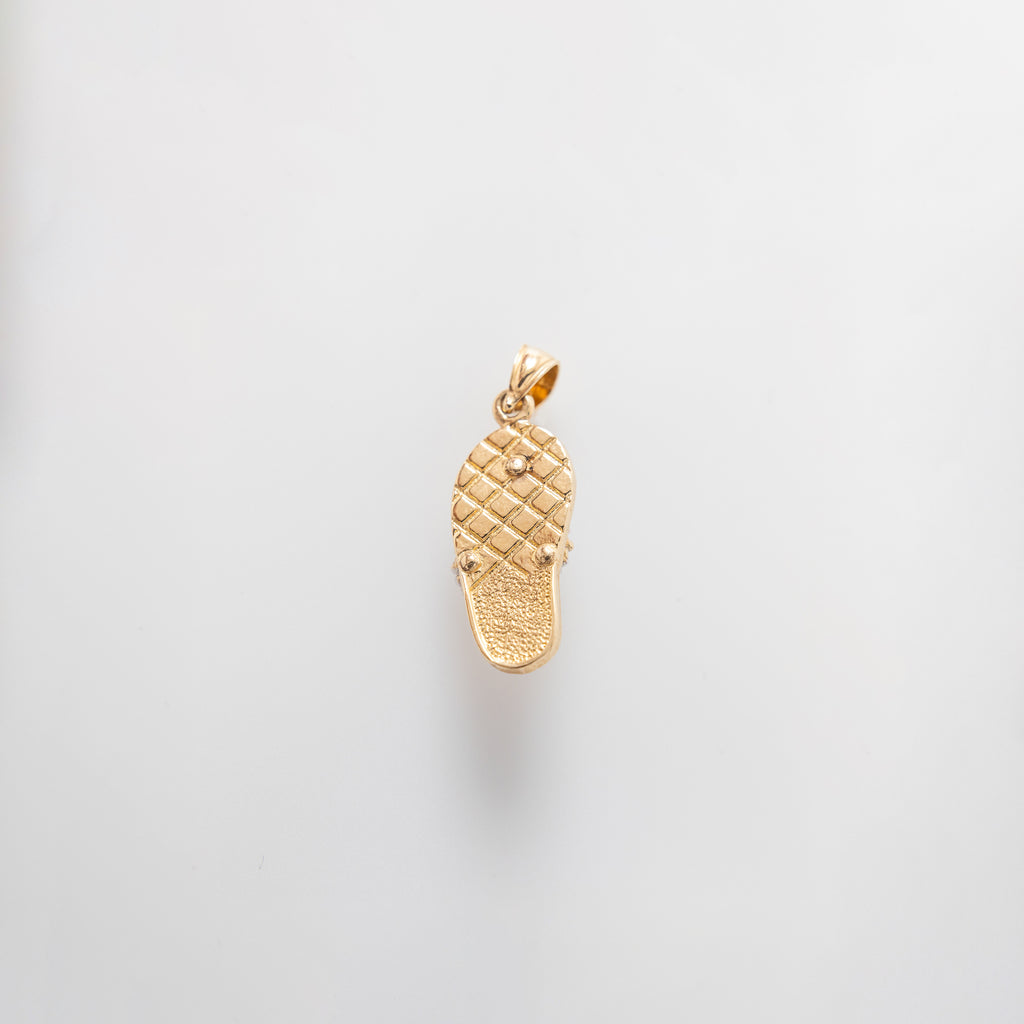 Studded Dangling Slippah