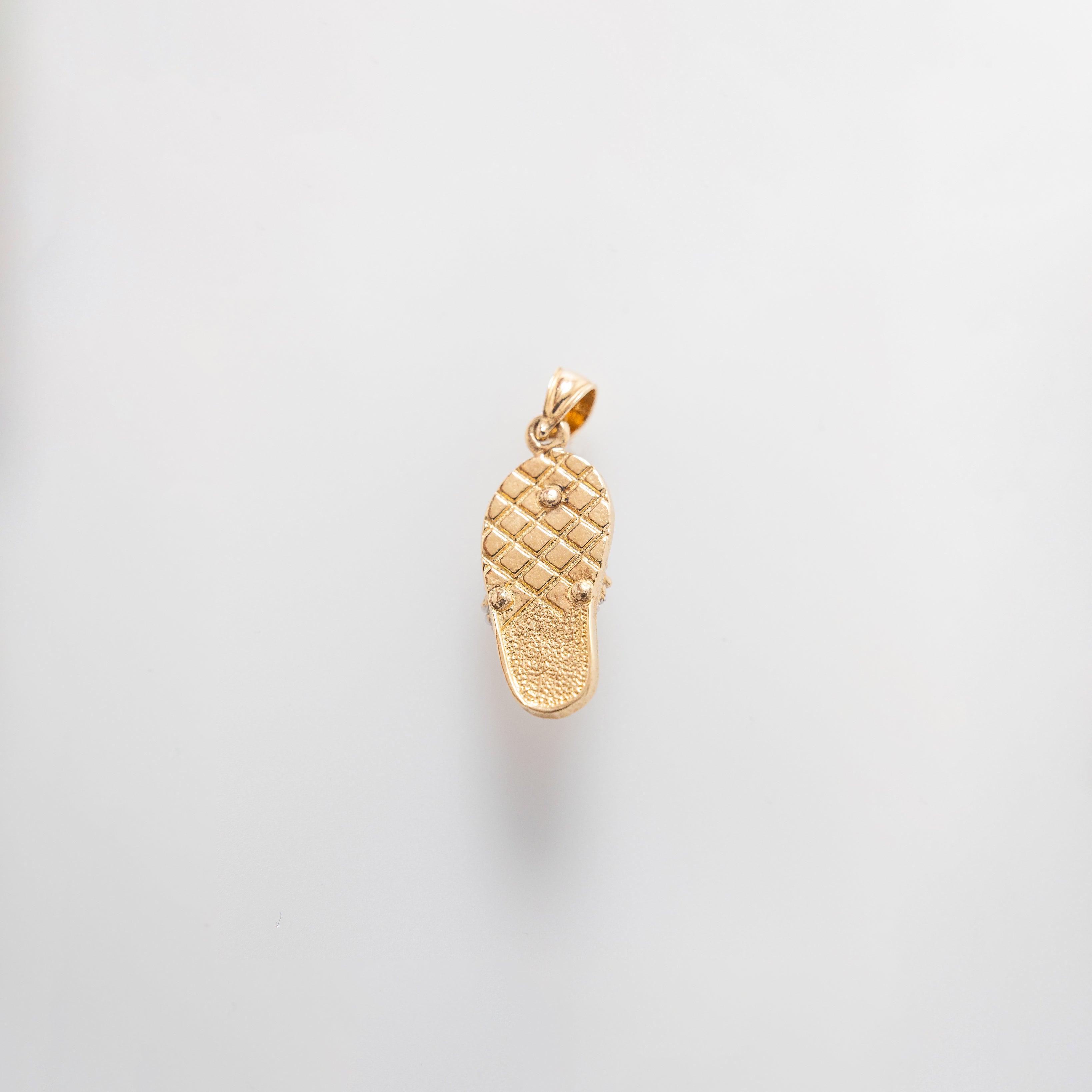 Studded Dangling Slippah