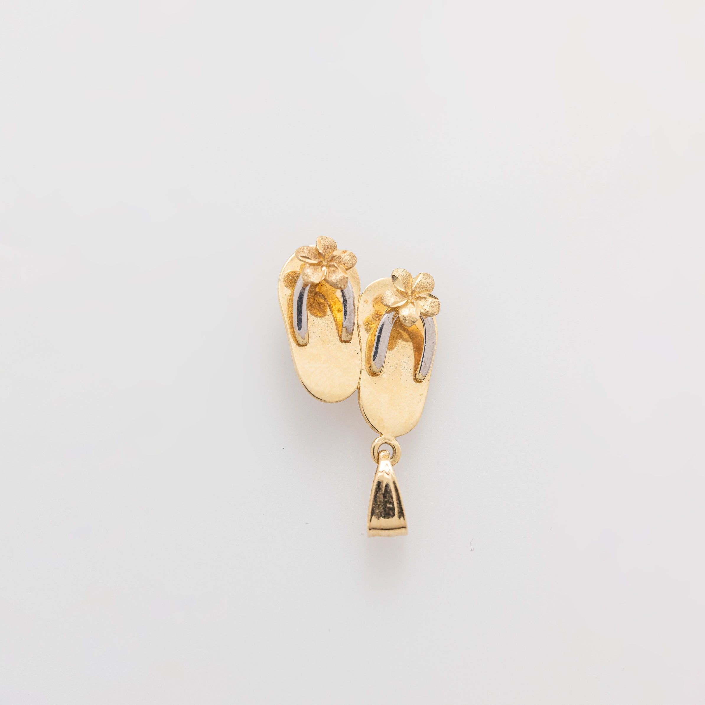 Sistahs Slippah Pendant