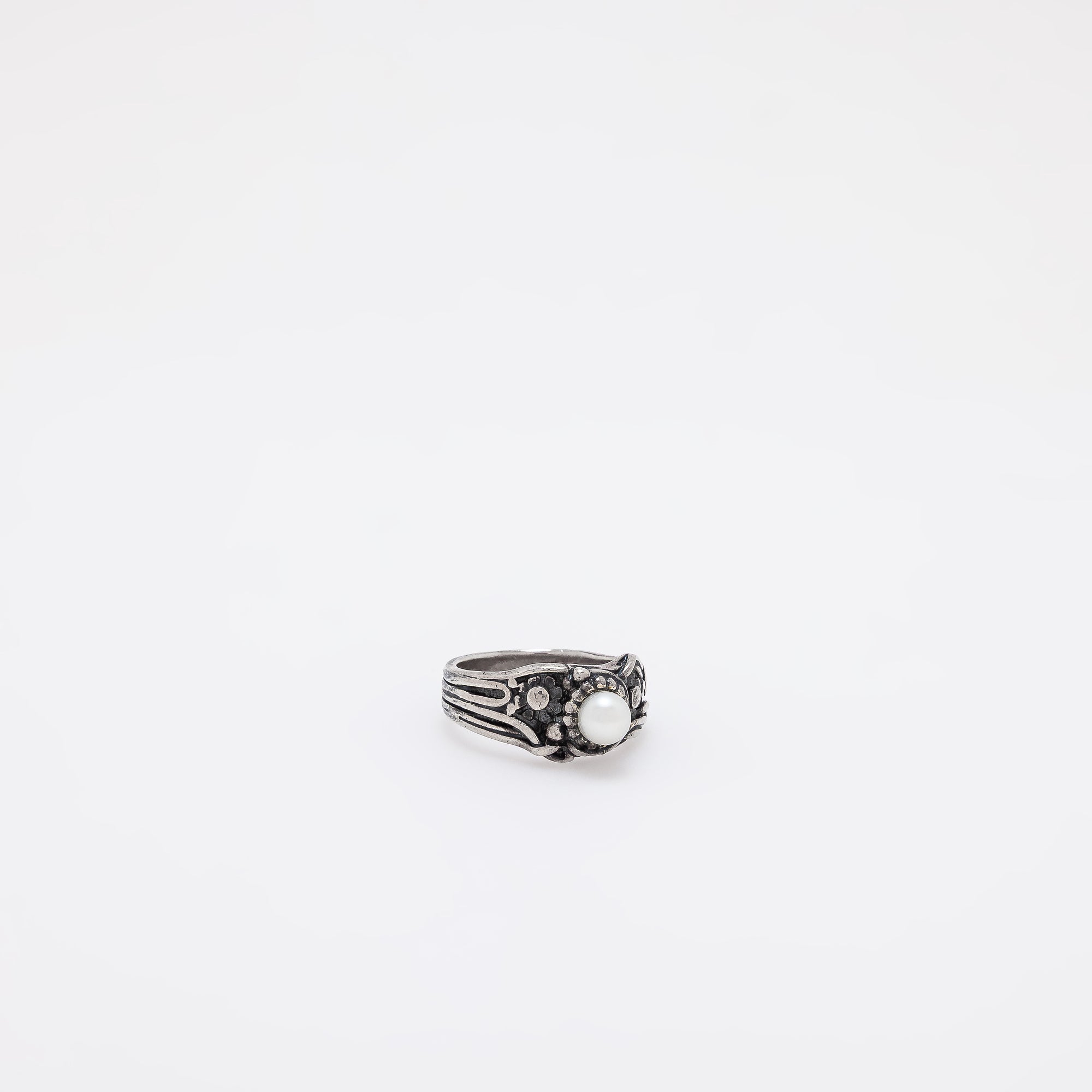 Toshika Pearl Ring