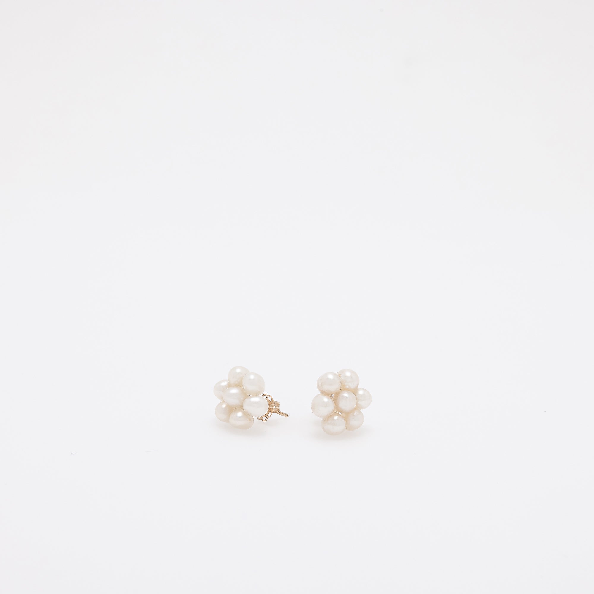 Jess Pearl Earrings