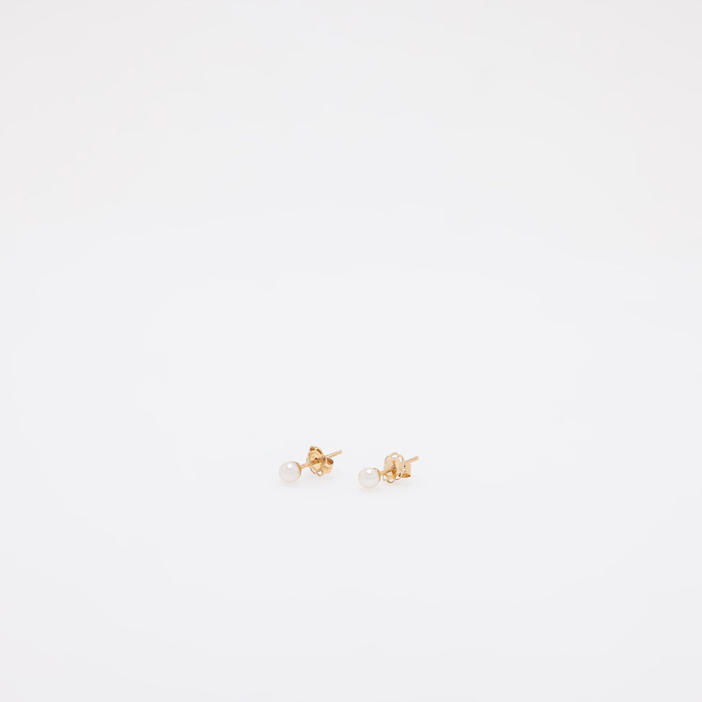 Fernanda Pearl Earrings