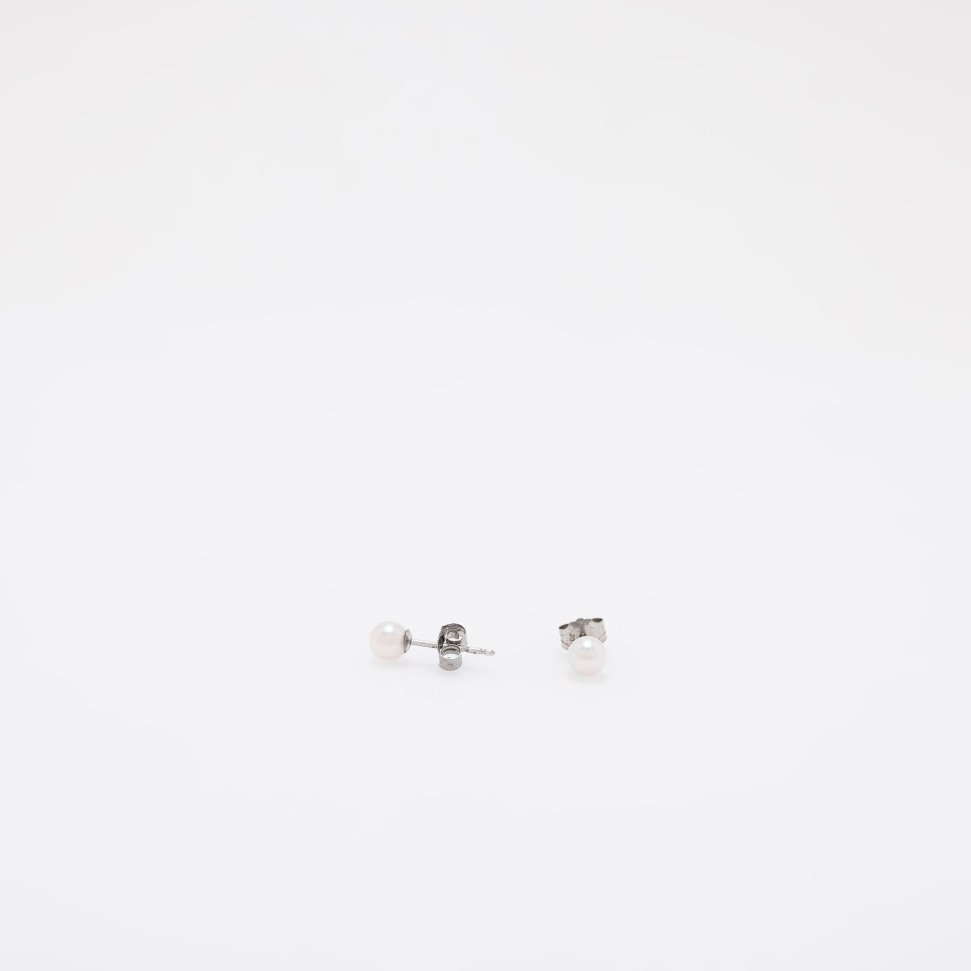 Edmond Pearl Studs