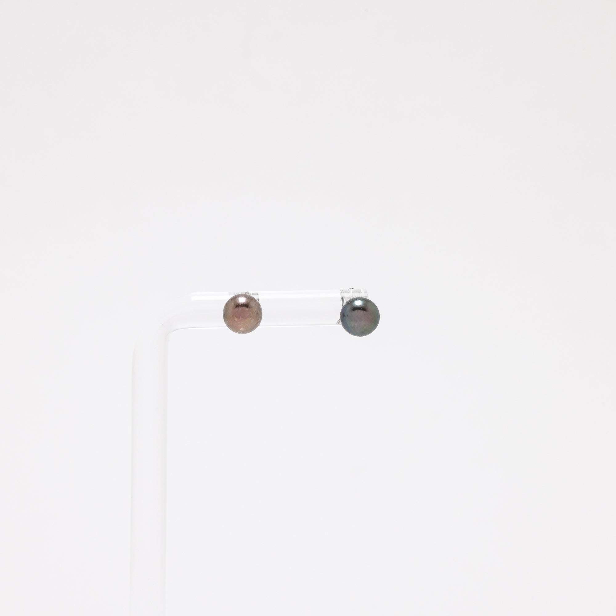 Shanda Pearl Earrings