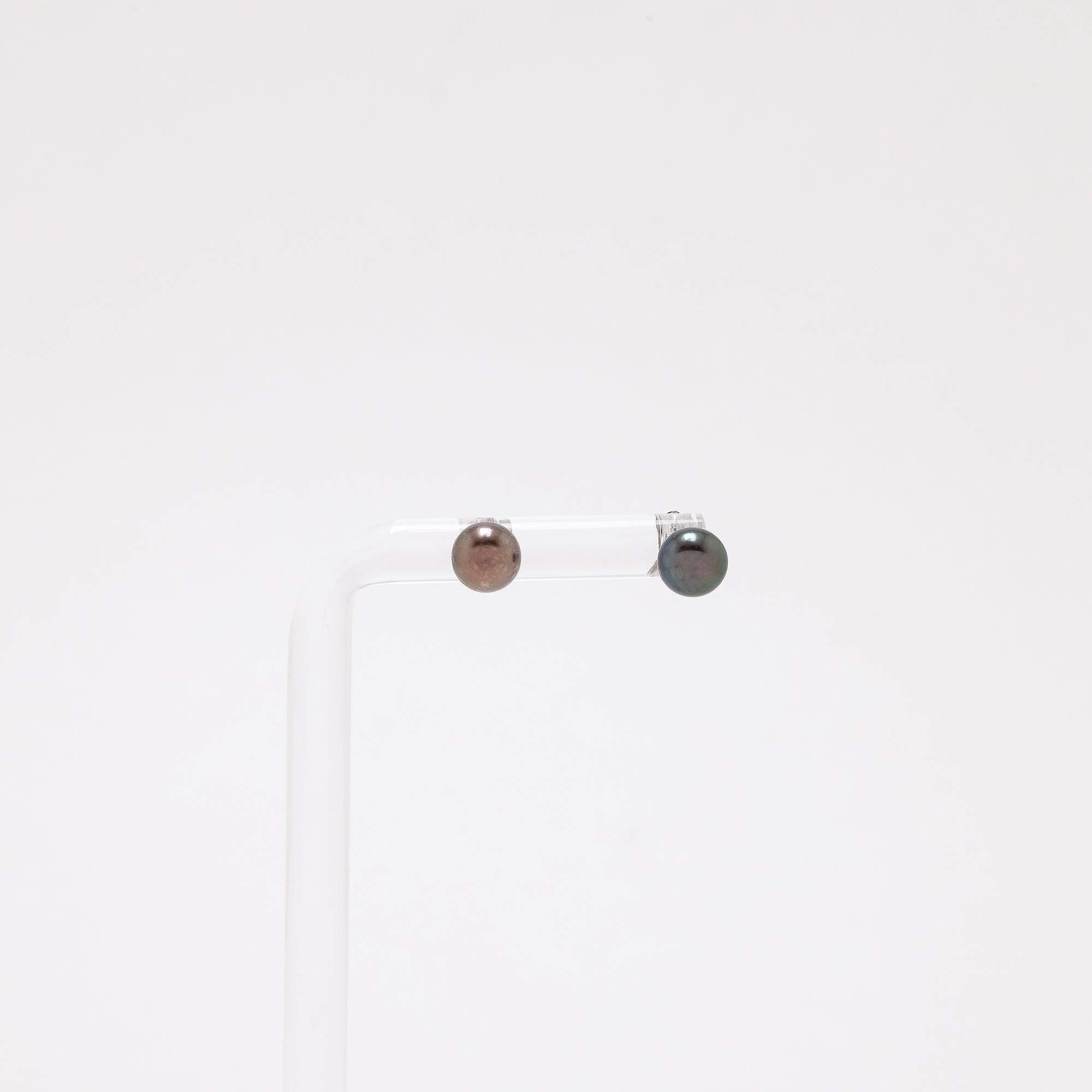 Shanda Pearl Earrings