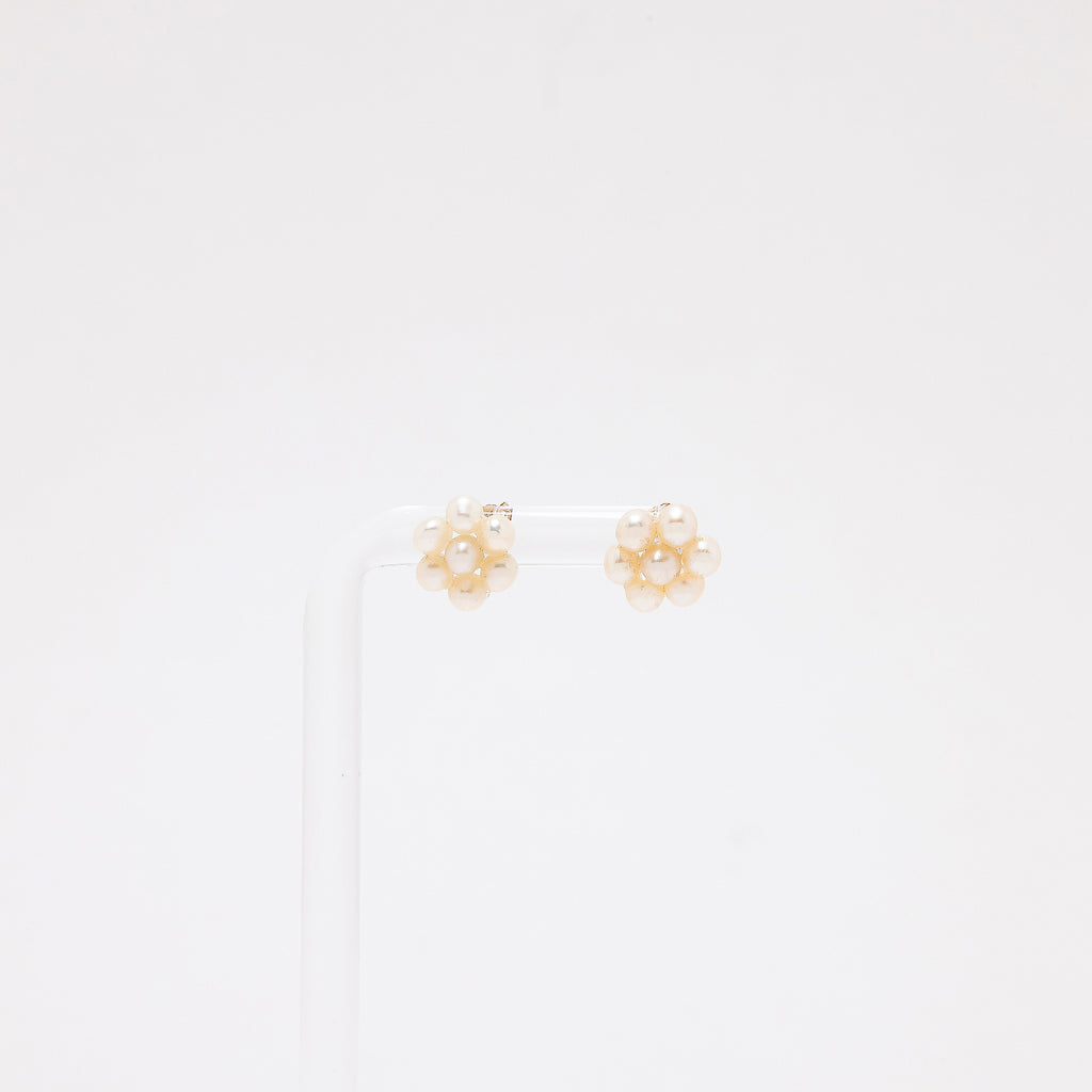 Jess Pearl Earrings