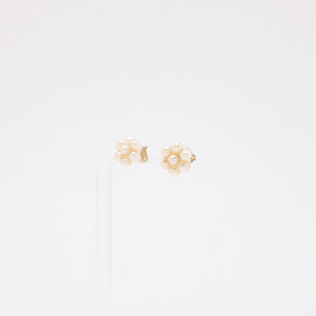 Jess Pearl Earrings