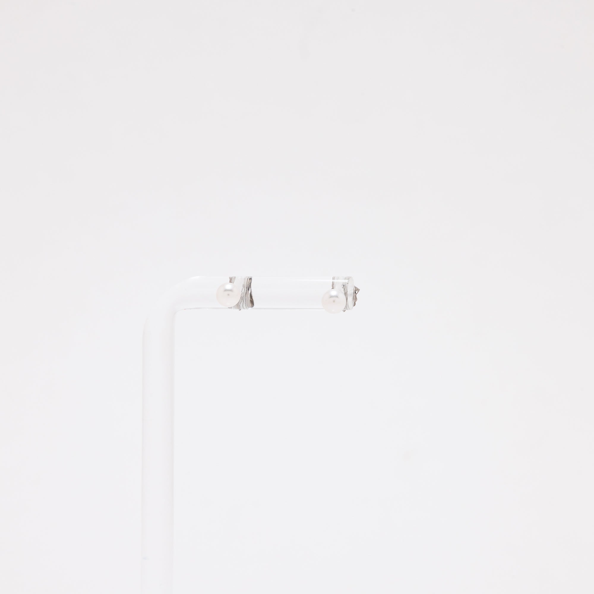 Edmond Pearl Studs