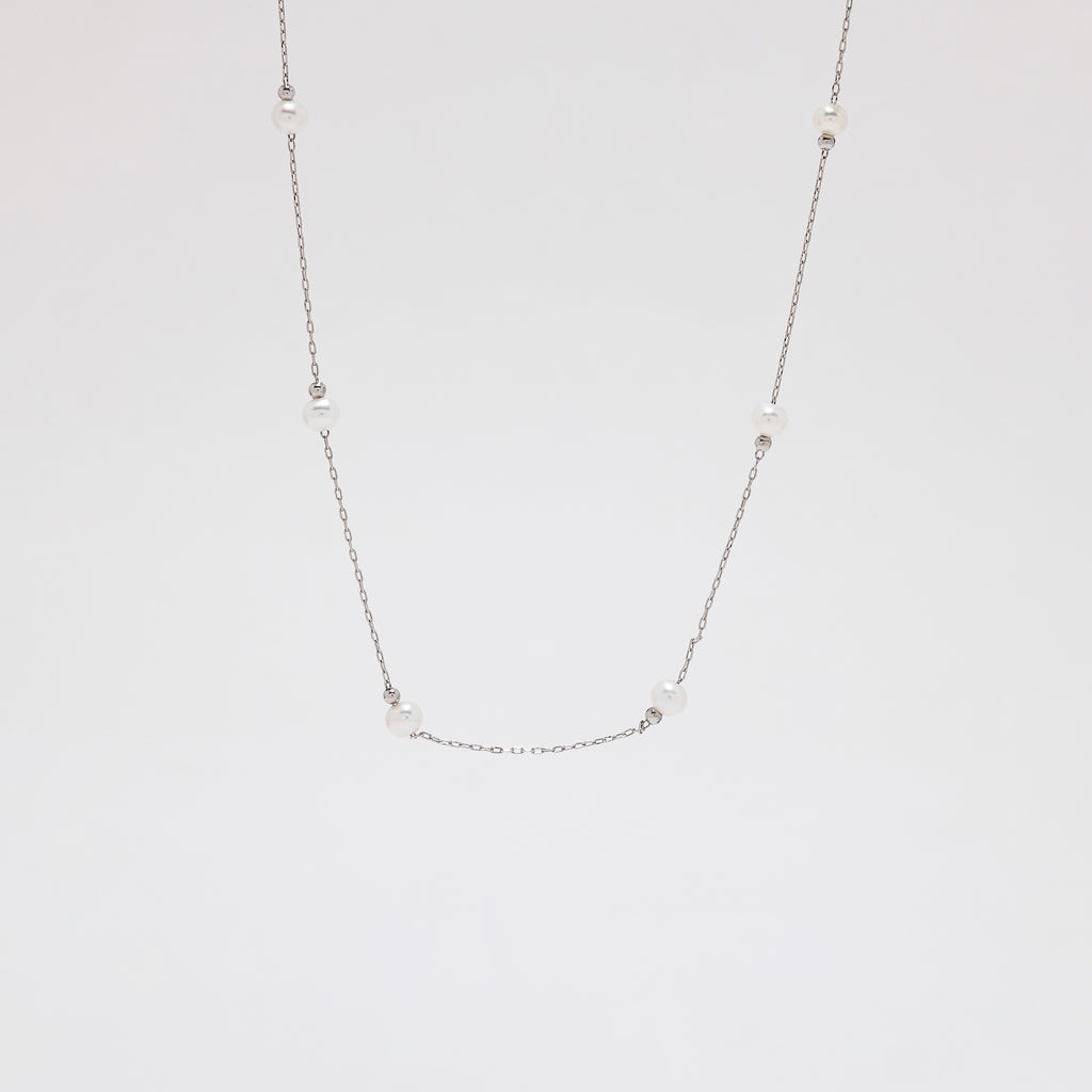 Emily Pearl Necklace