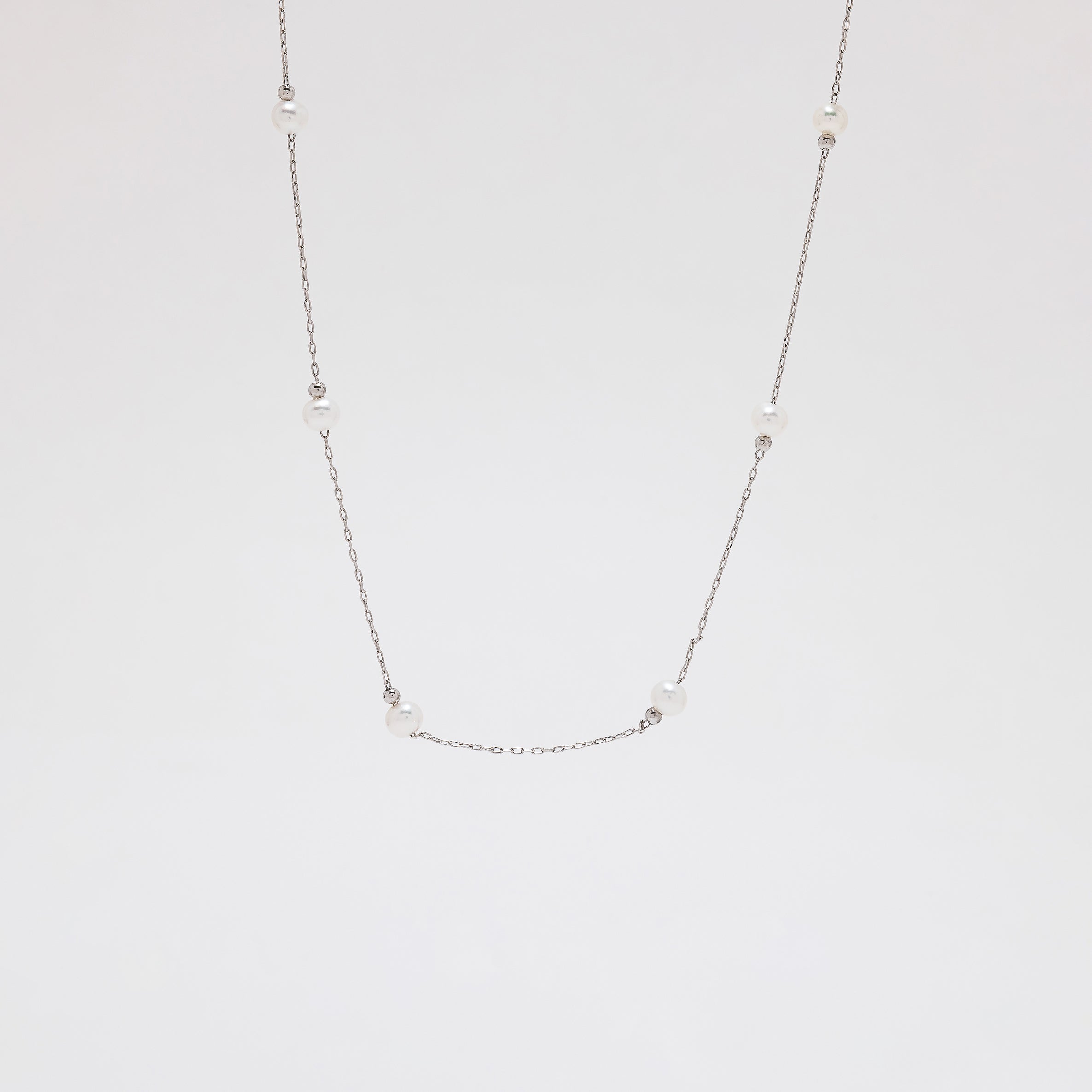 Emily Pearl Necklace