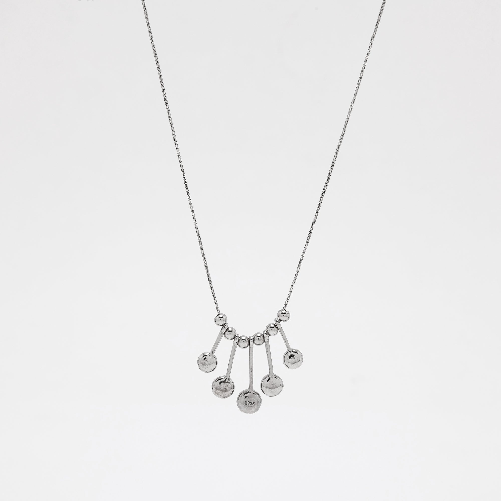 Sara Pearl Necklace
