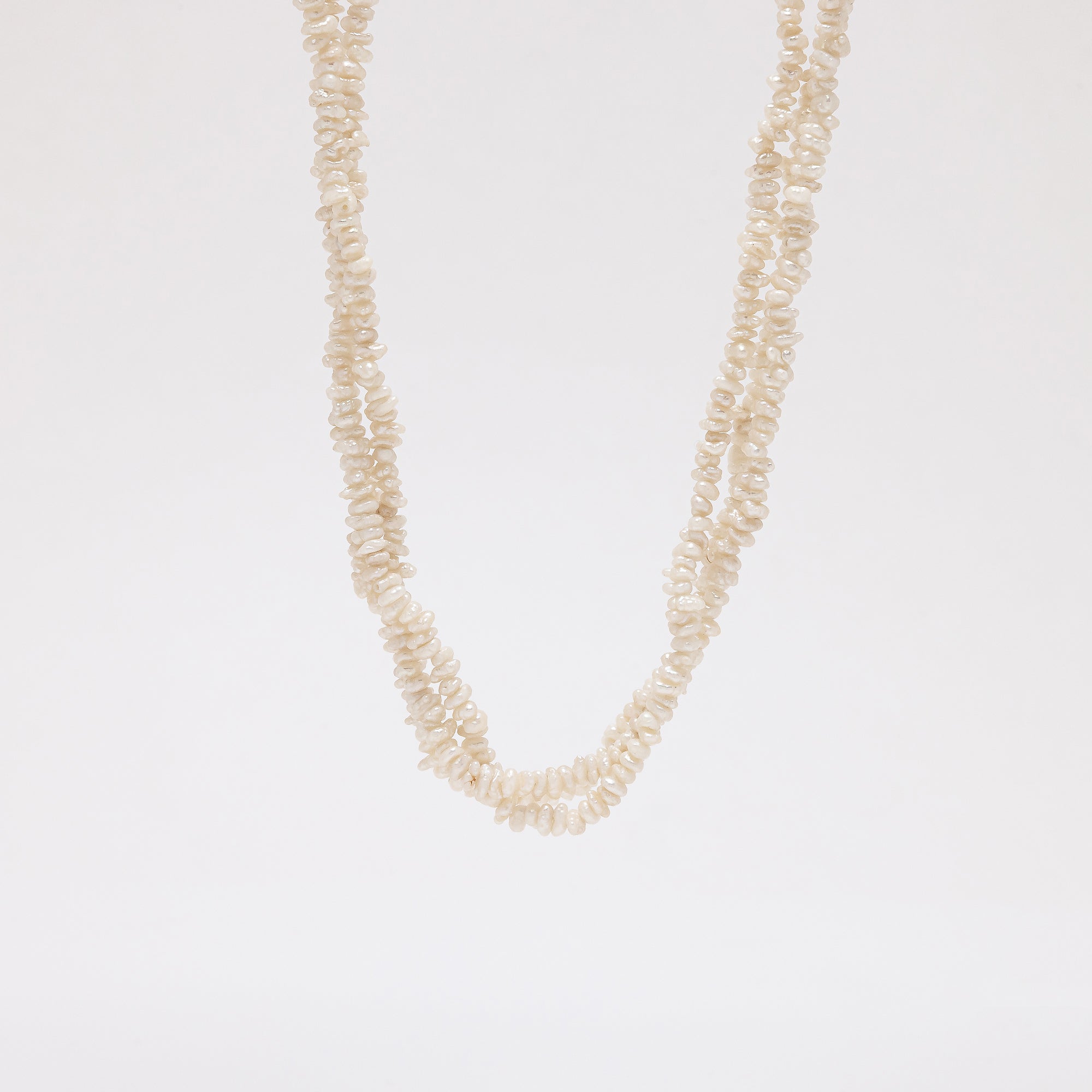 Liz Pearl Necklace