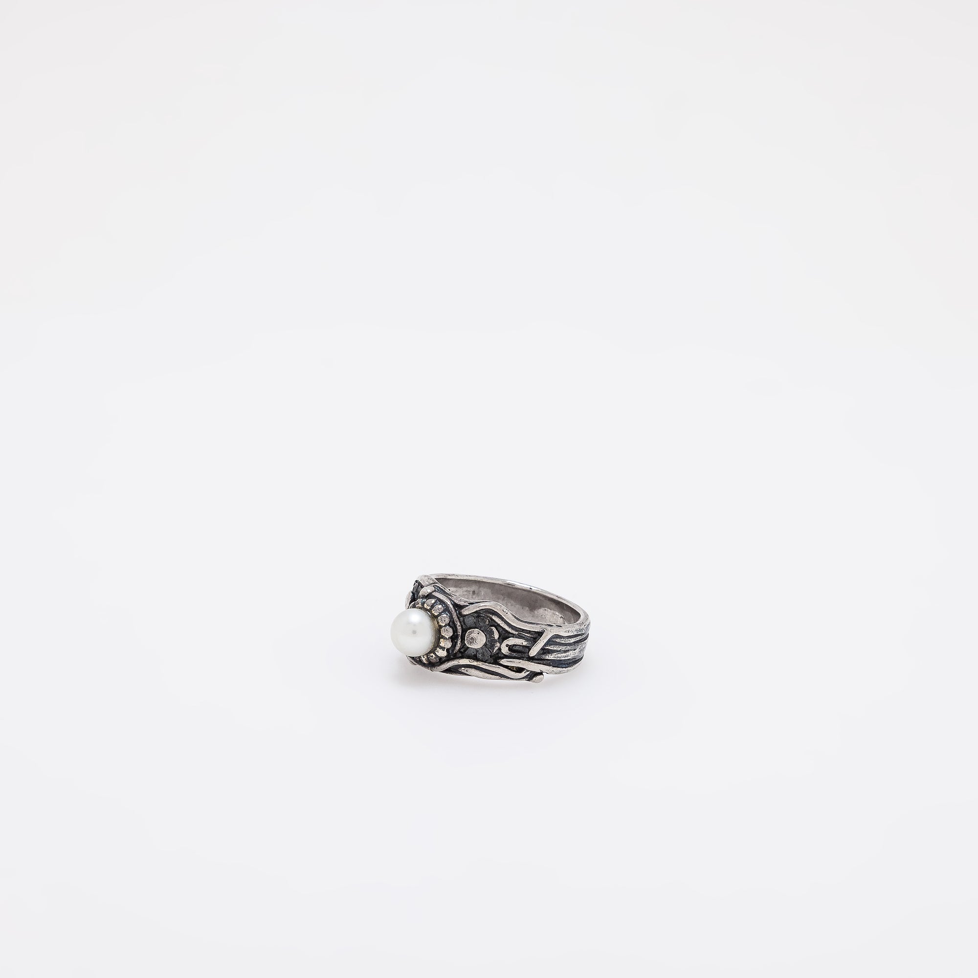 Toshika Pearl Ring