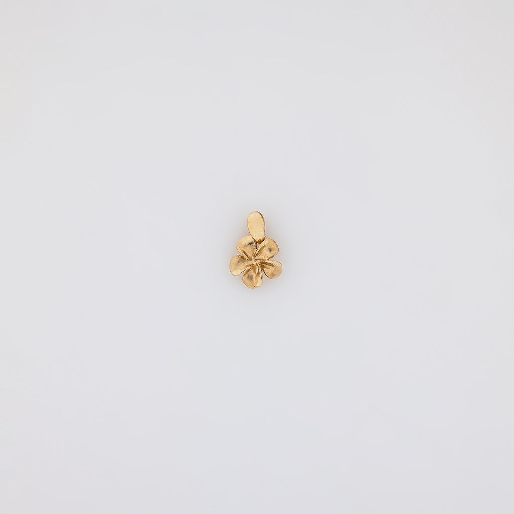 11mm Simple Gold Plumeria Pendant