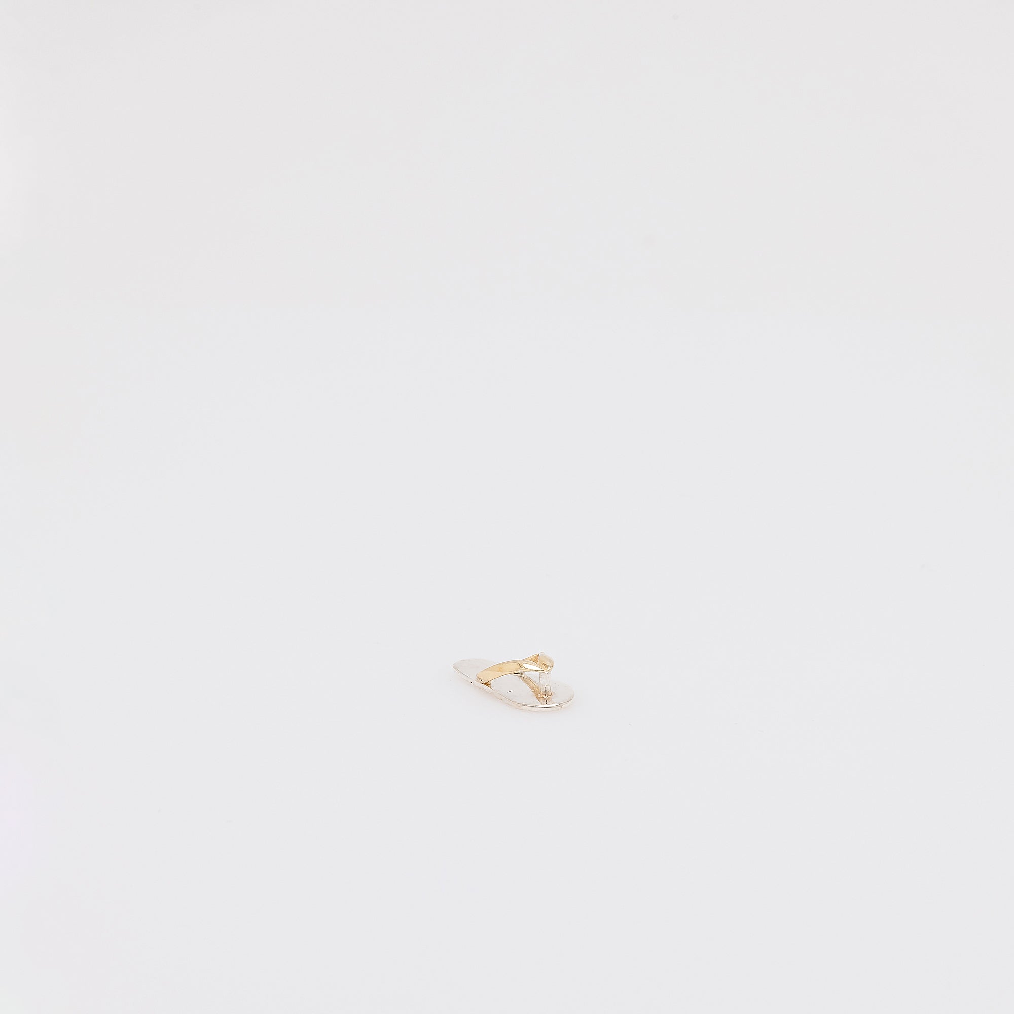Simple Slippah Pendant