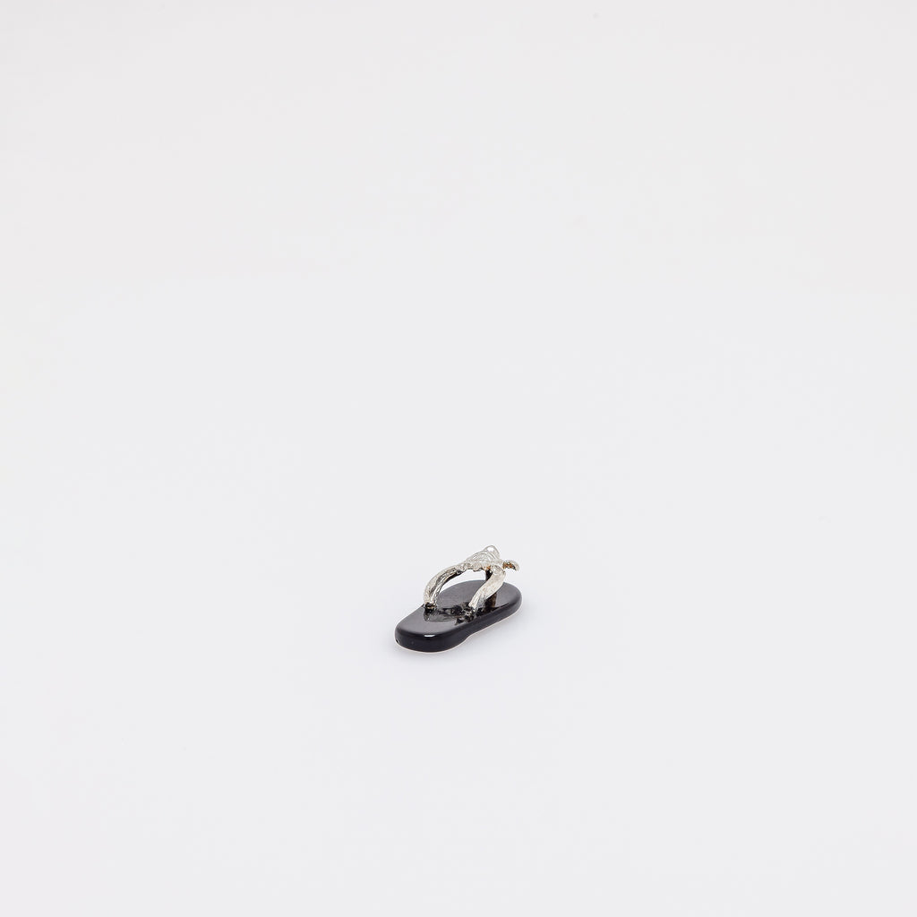 Honu Slippah in Black Onyx