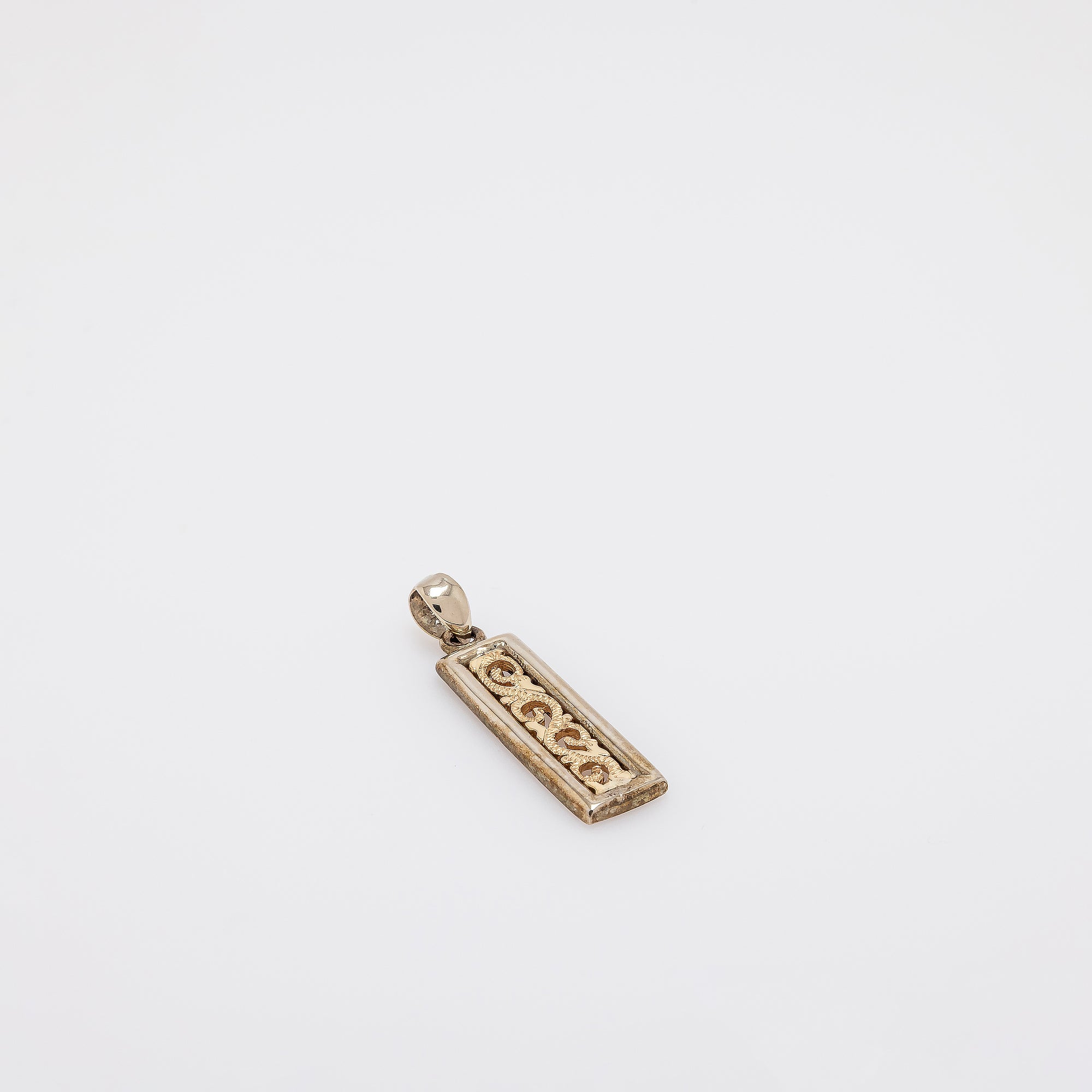 Scroll Vertical Bar Pendant