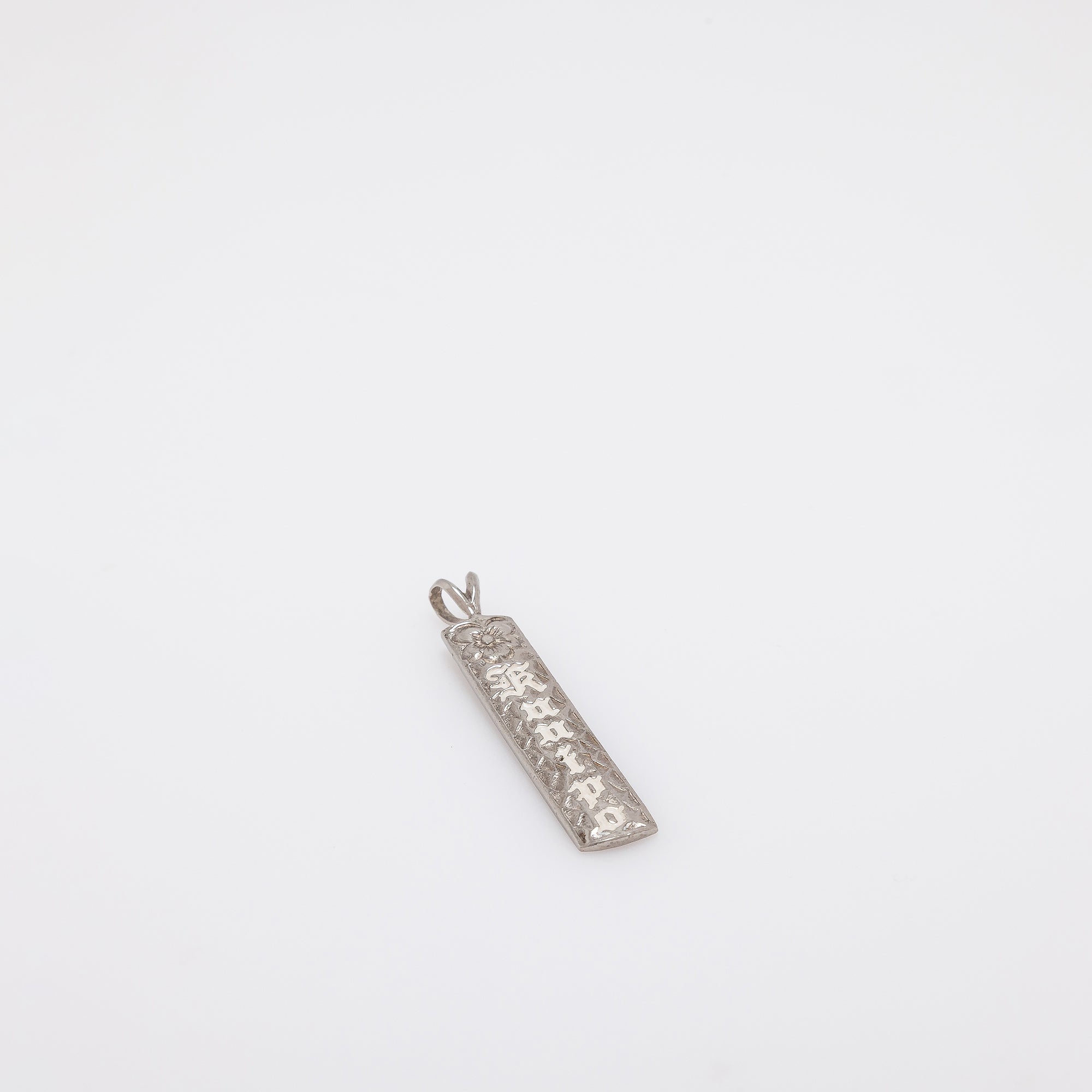 White KU'UIPO Vertical Bar Pendant