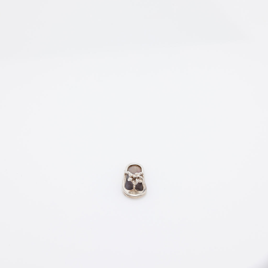 Mother-of-Pearl Slippah Pendant