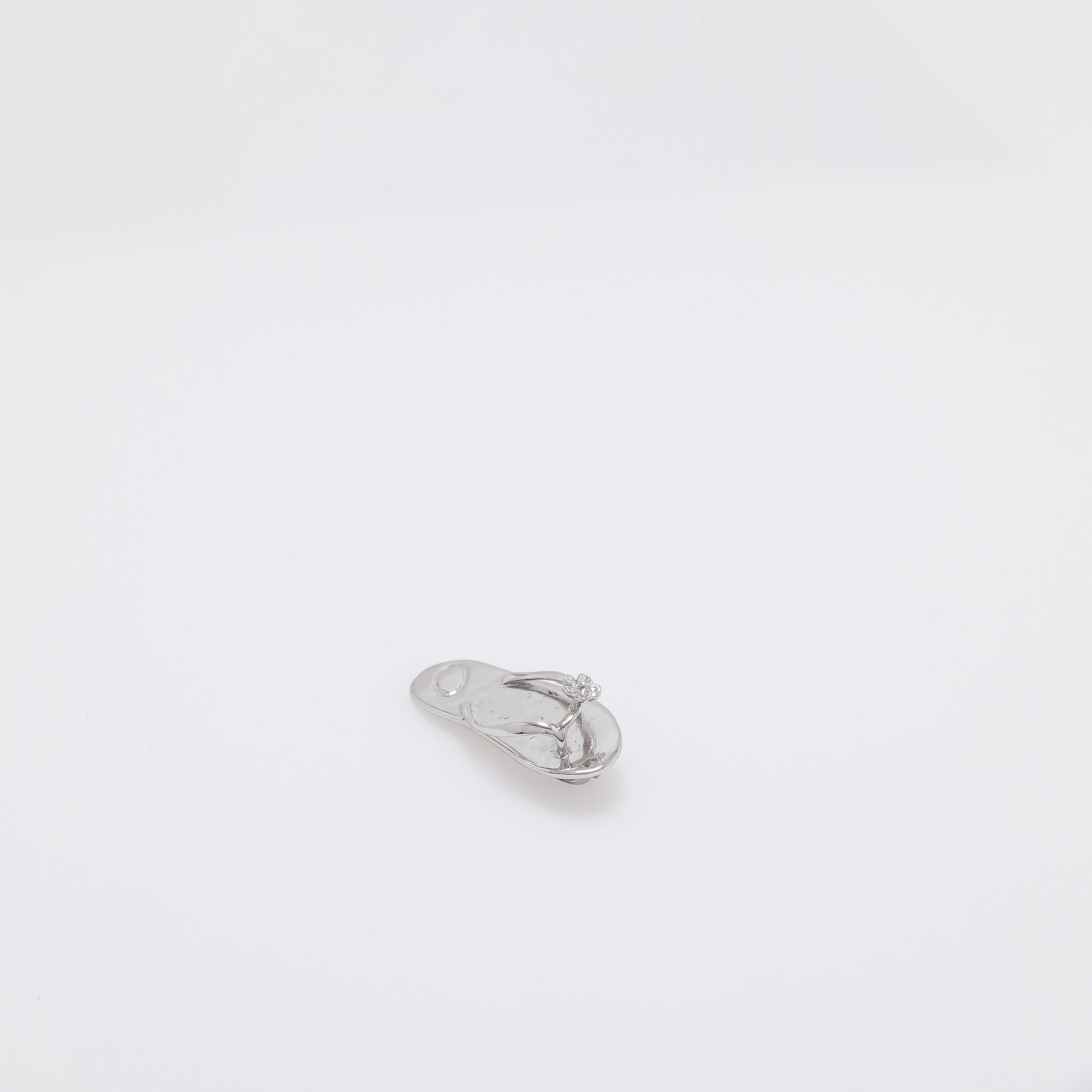 Large Silver Slippah with Single Plumeria