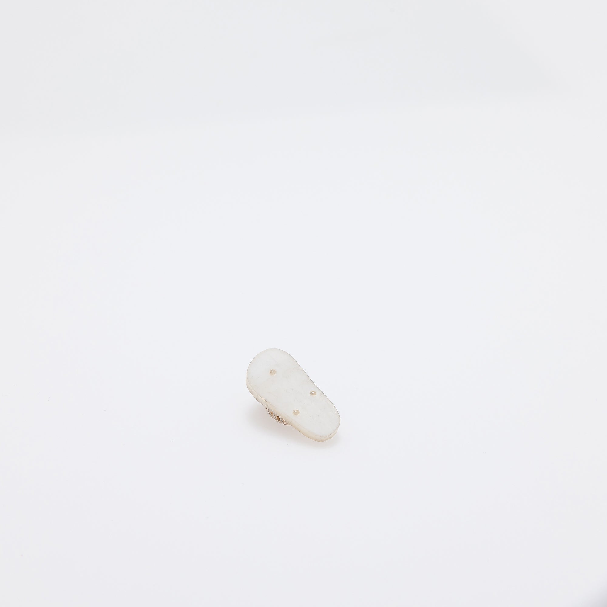 White Shell CZ Plumeria Slippah