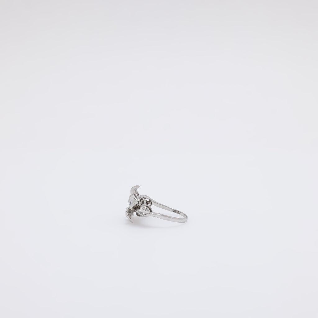 Single Sapphire Plumeria Ring [Size 6.75]
