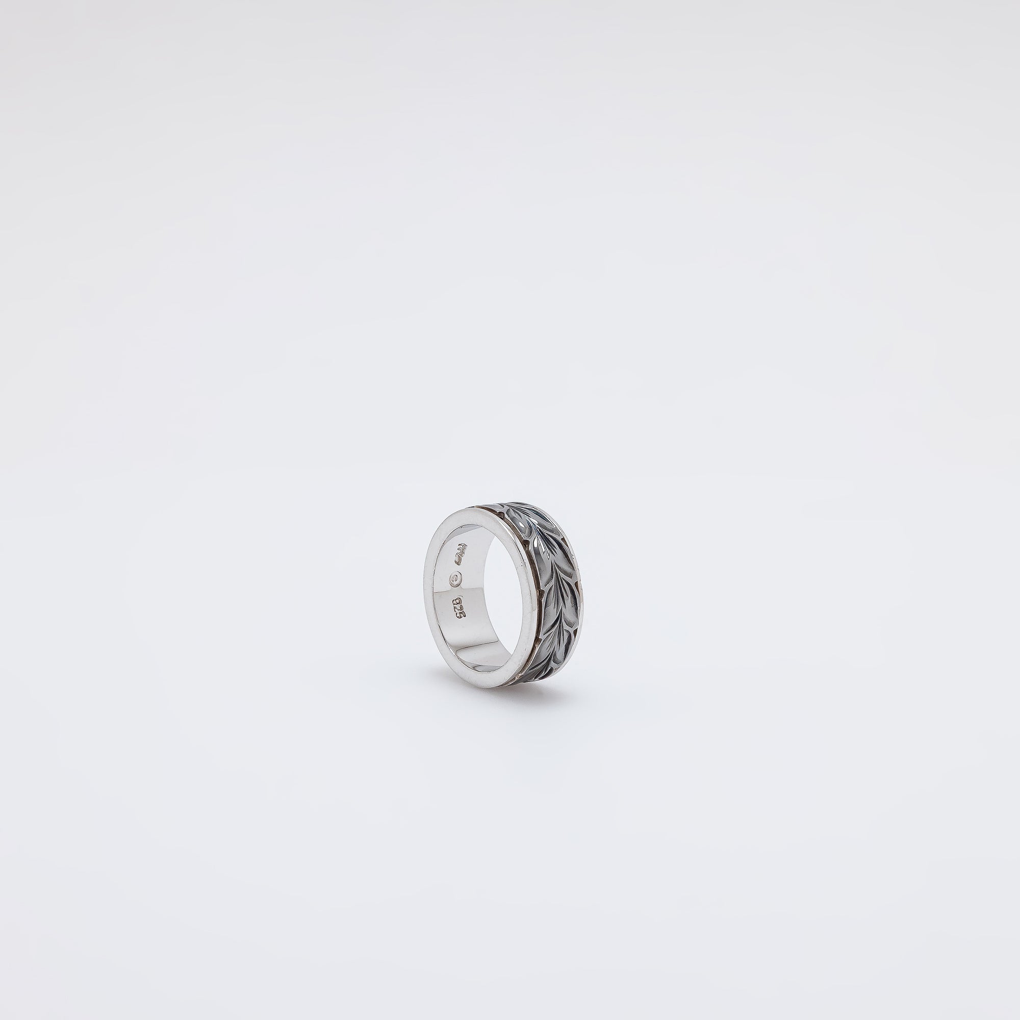 360 Maile Leaf Spinner Ring [Sizes 6.25 + 6.75]