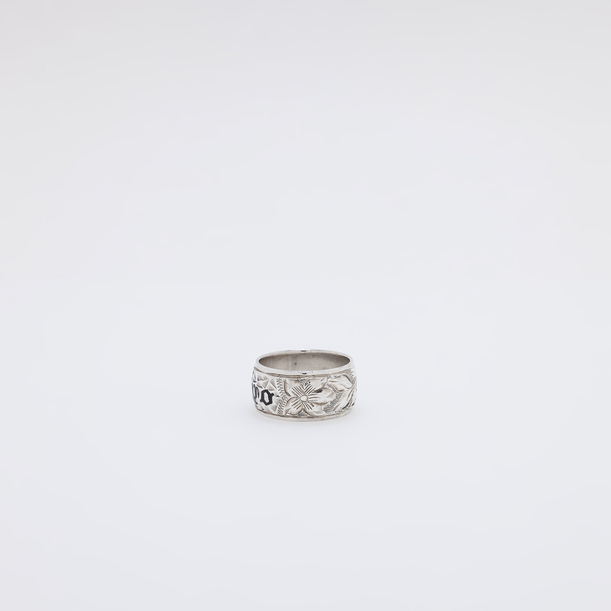 Black KU'UIPO Ring [Size 7]