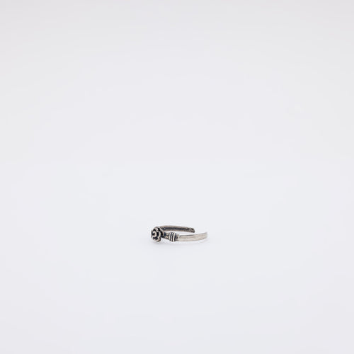 A Single Rose Toe Ring