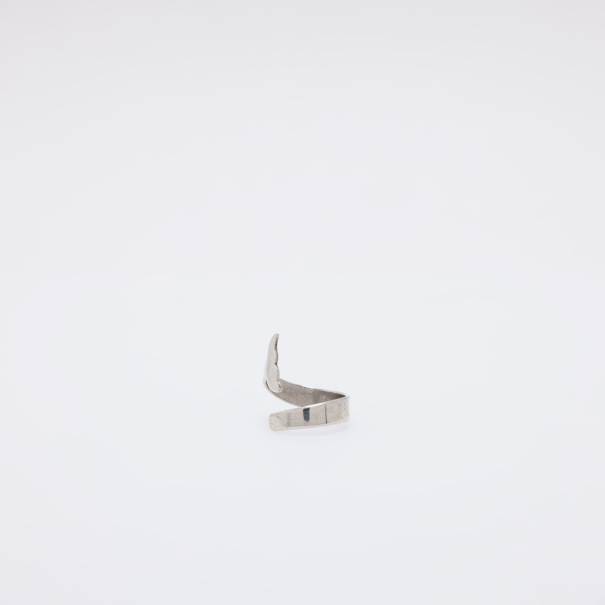 Whale Tail Toe Ring