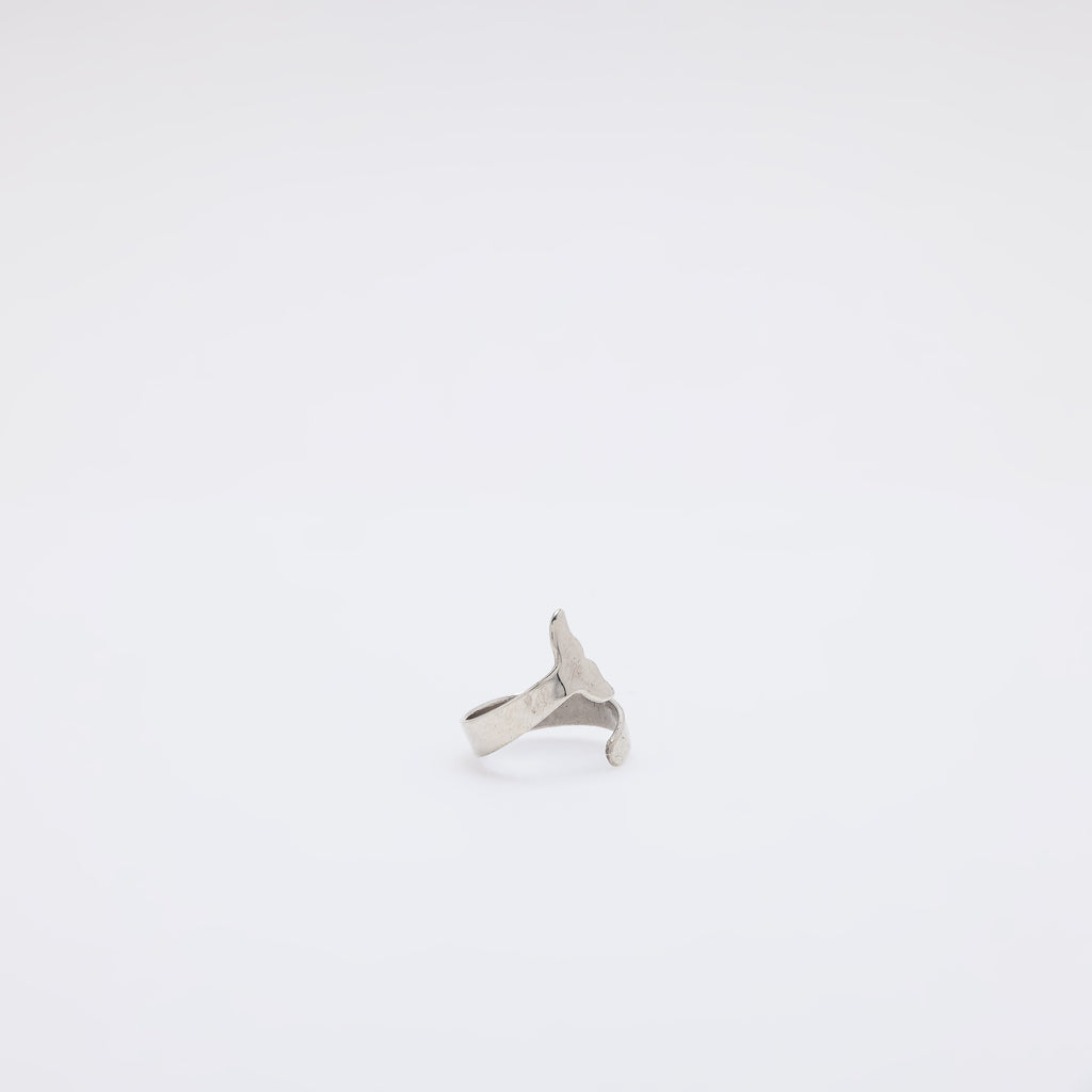 Whale Tail Toe Ring