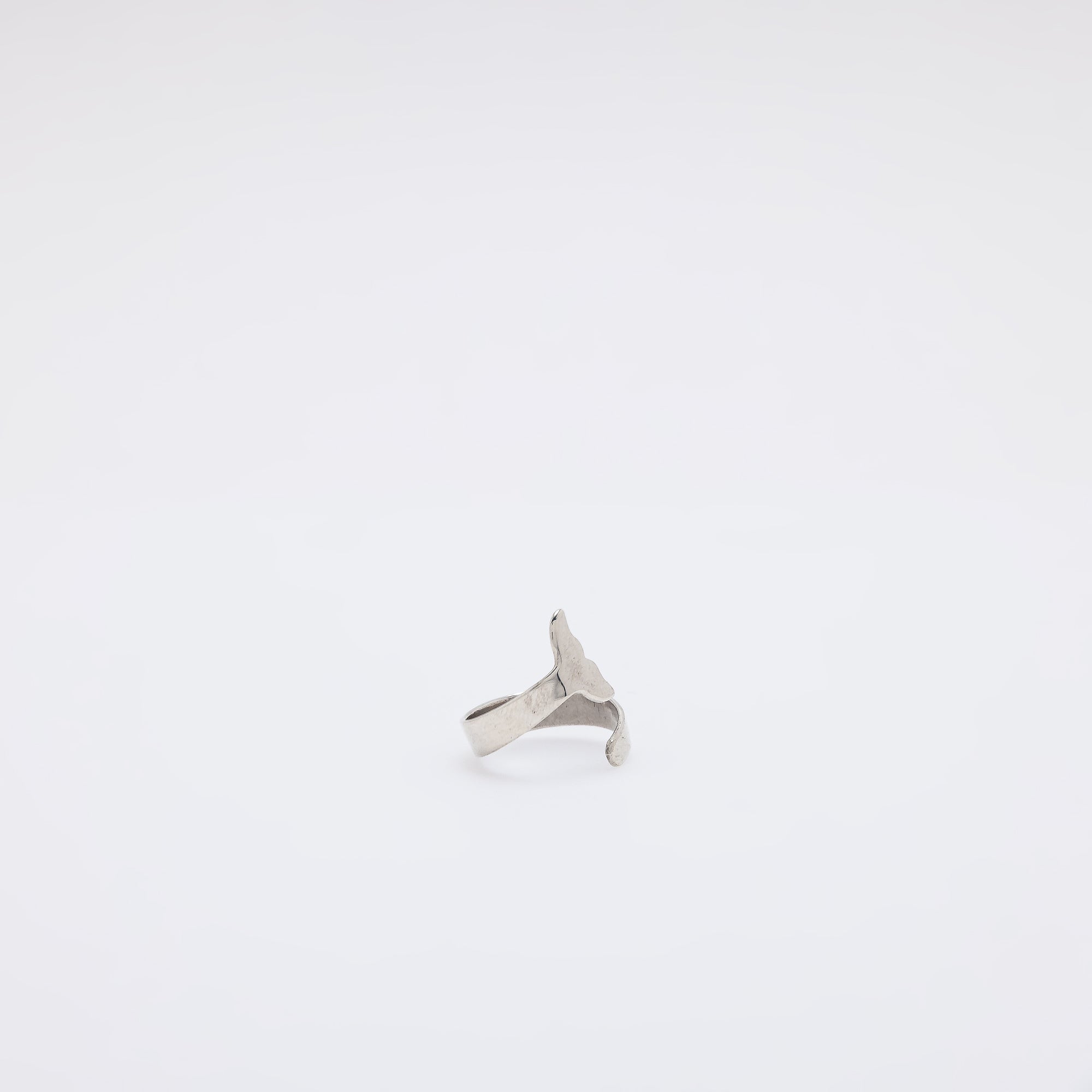 Whale Tail Toe Ring