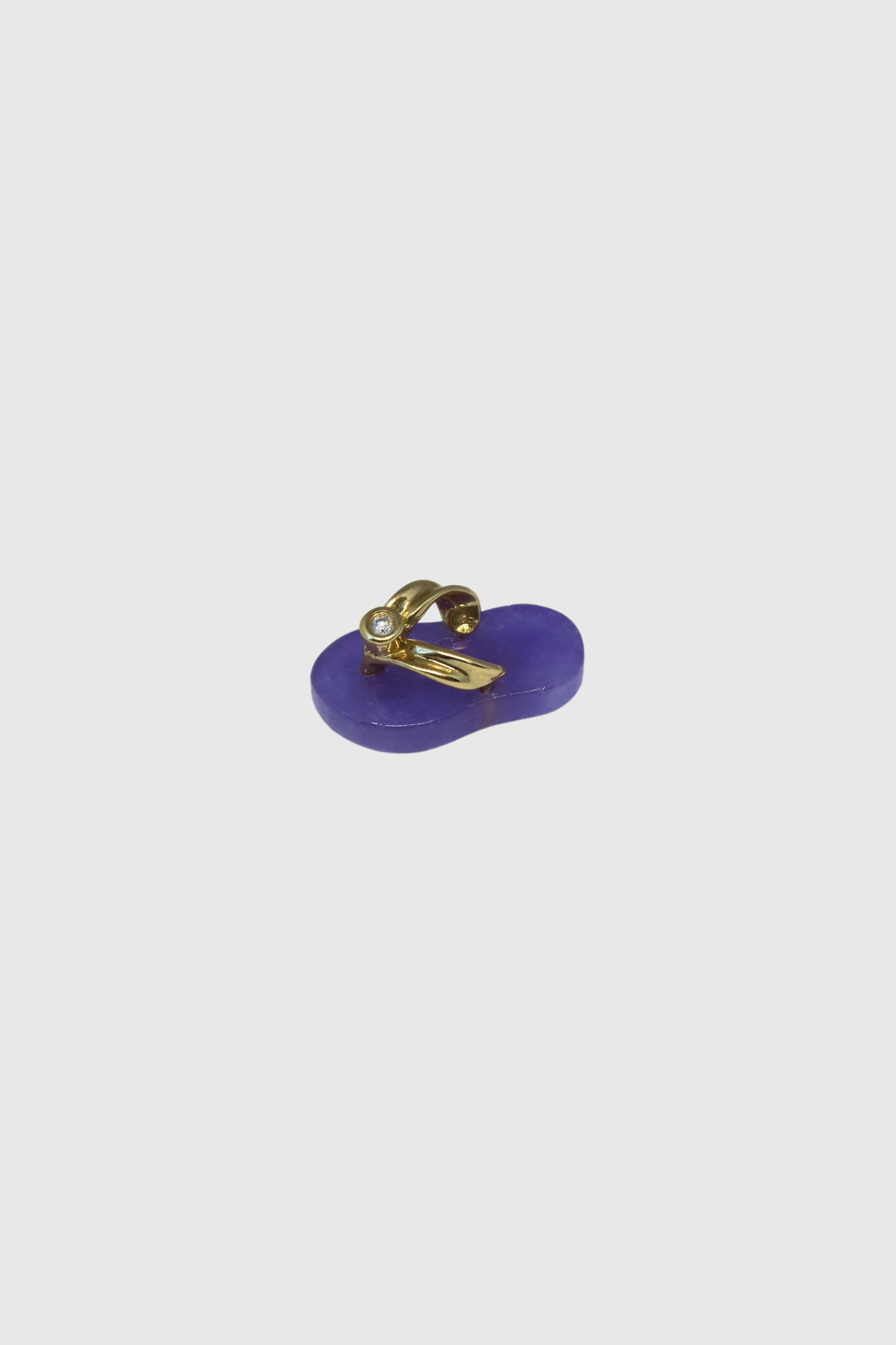 Mini Lavender Jade Slippah Pendant with Single Melee Diamond
